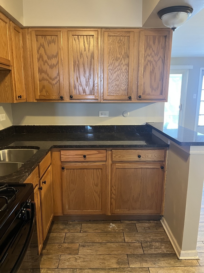 14601 S Keystone Avenue #B4, Midlothian, IL 60445