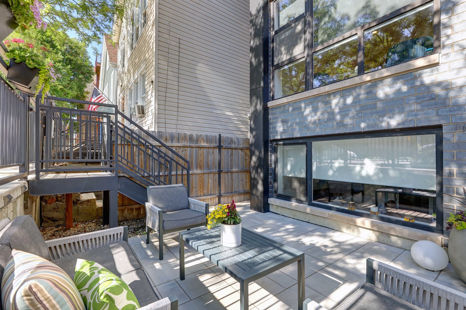 1631 S Carpenter Street #1, Chicago, IL 60608