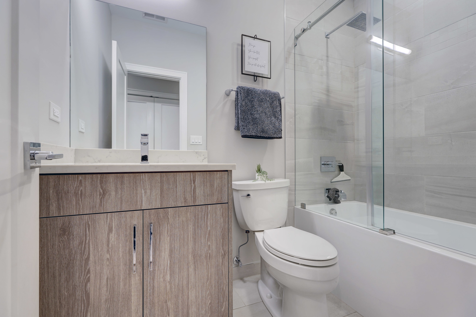 1631 S Carpenter Street #1, Chicago, IL 60608