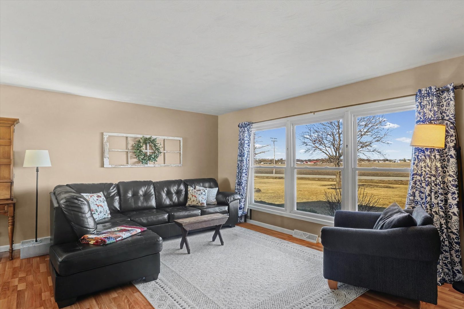 913 E 1st Street, Gibson City, IL 60936