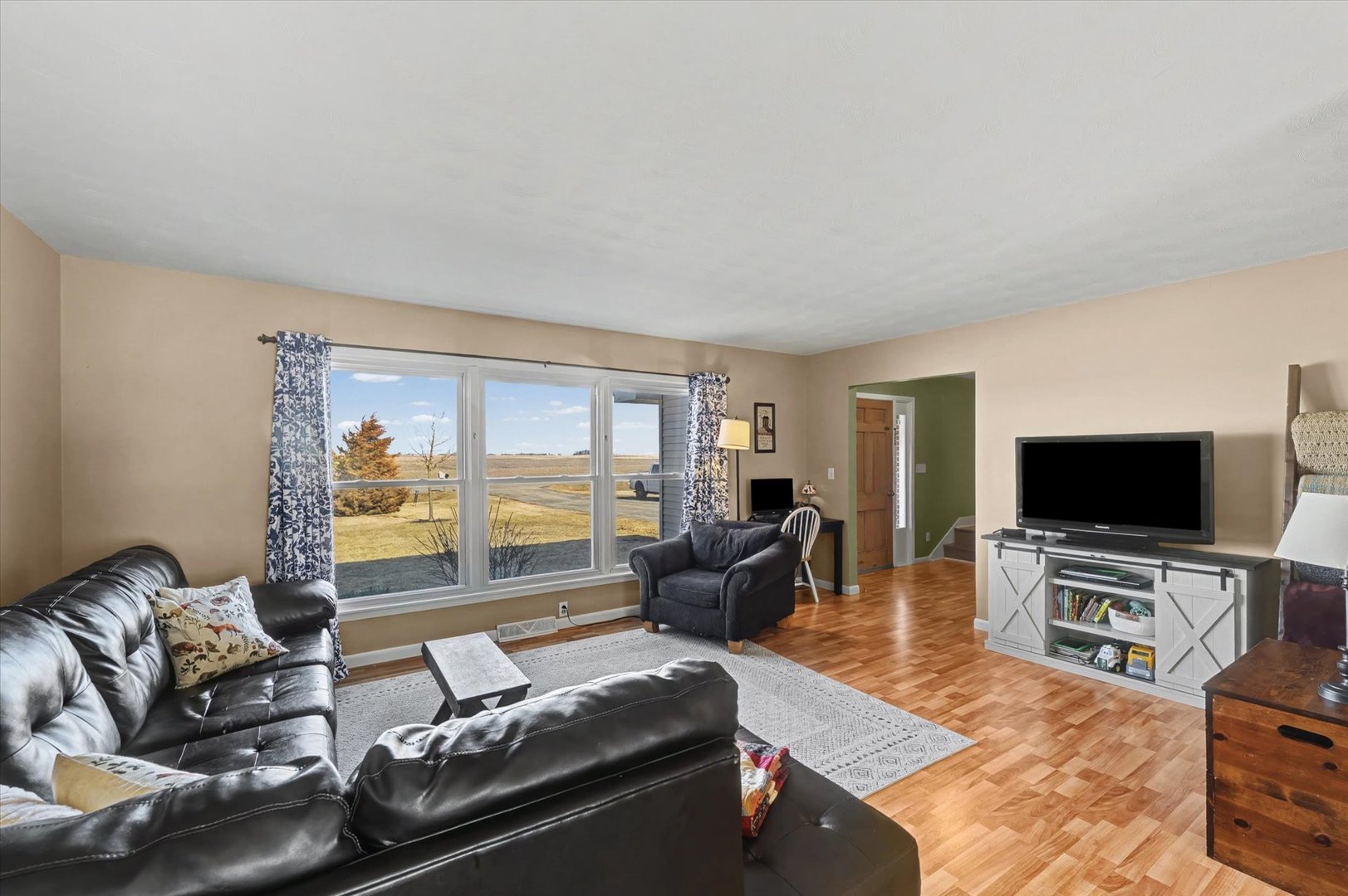 913 E 1st Street, Gibson City, IL 60936