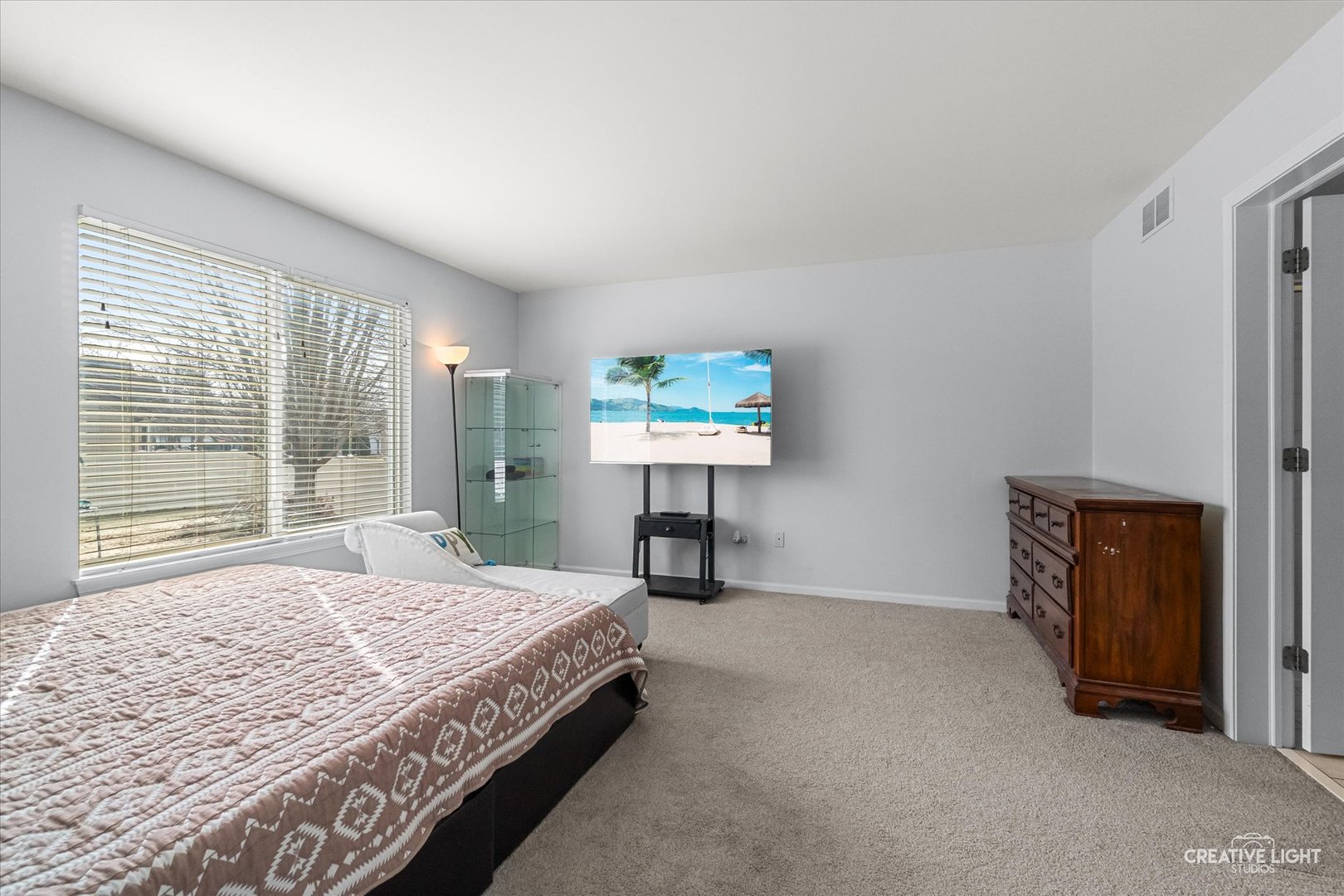 2331 Handley Lane, Aurora, IL 60502