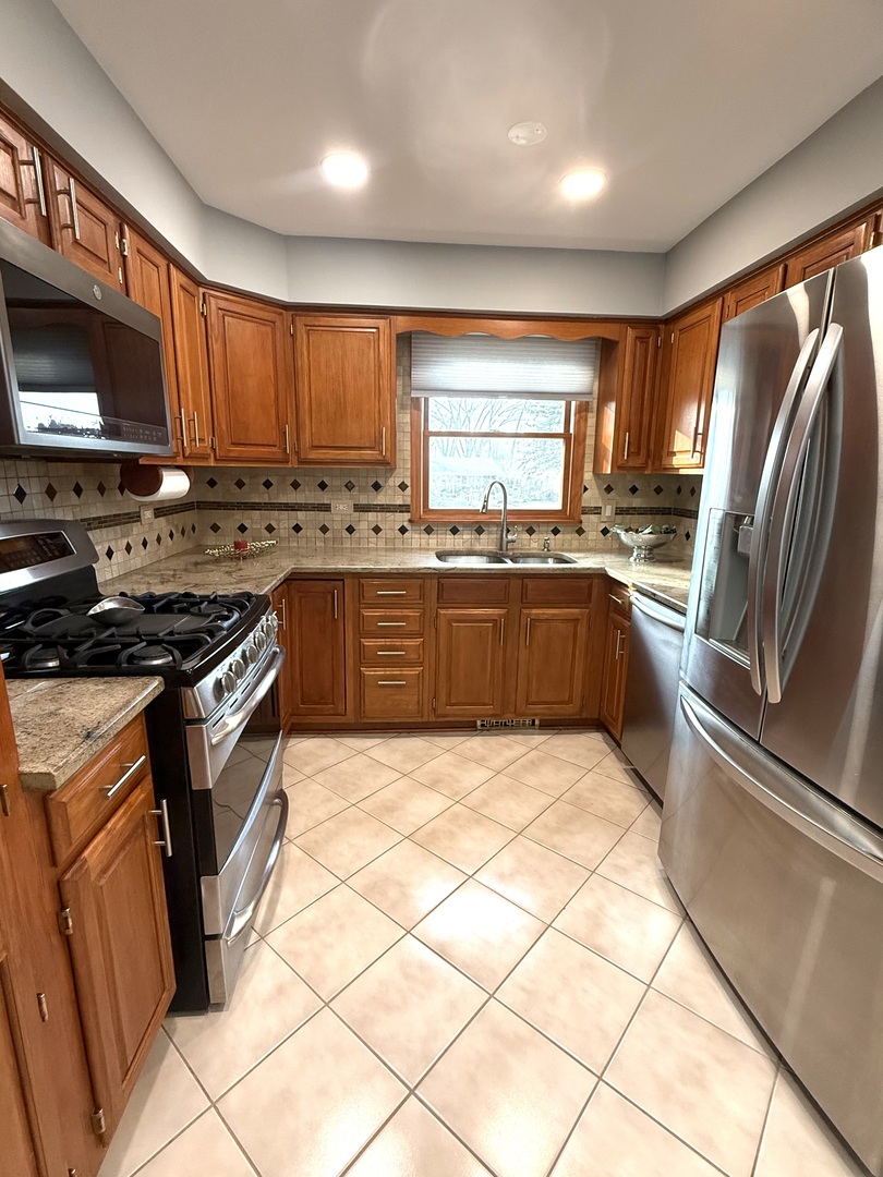 267 N Idlewild Avenue, Mundelein, IL 60060