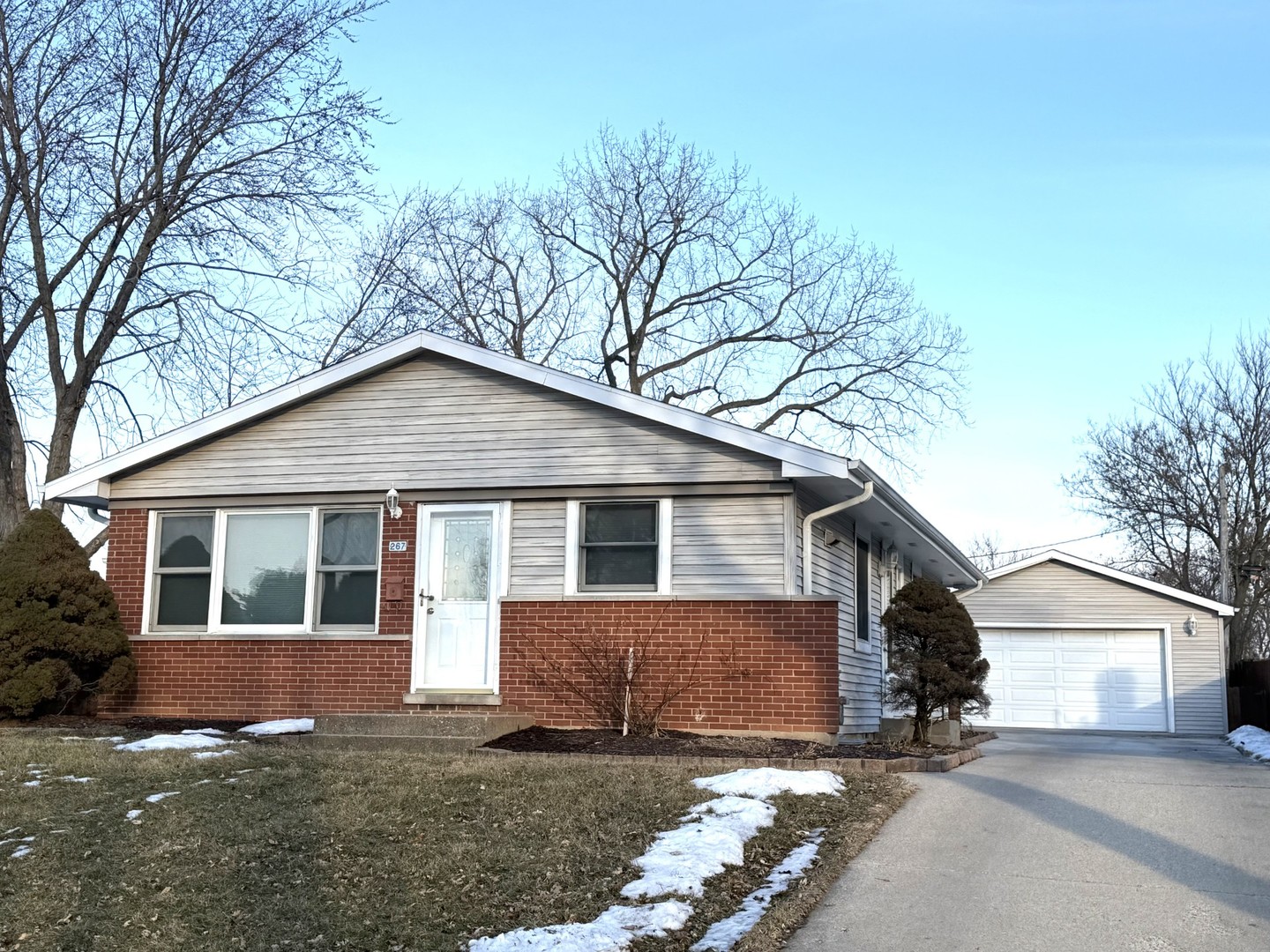 267 N Idlewild Avenue, Mundelein, IL 60060