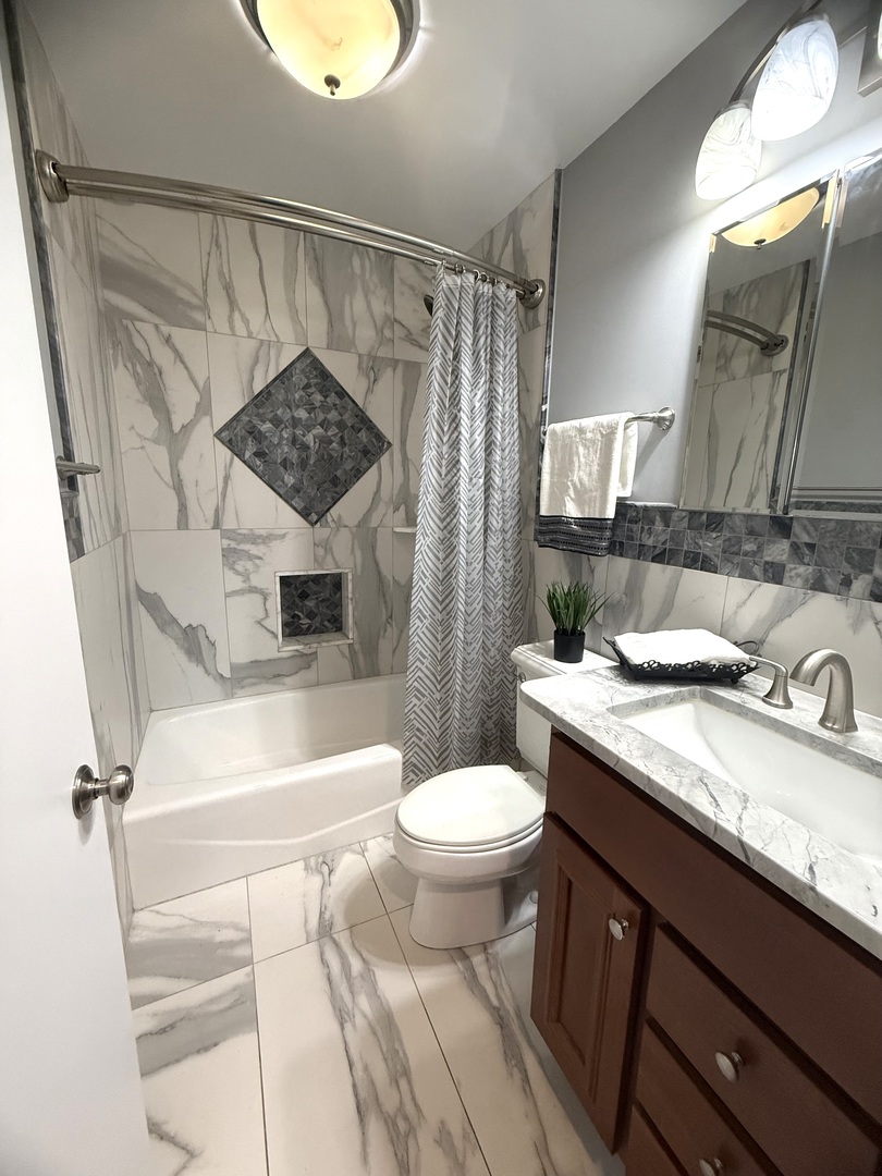 267 N Idlewild Avenue, Mundelein, IL 60060