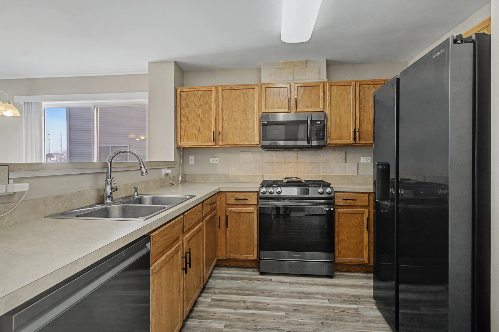 2914 Meadowview Lane, Montgomery, IL 60538