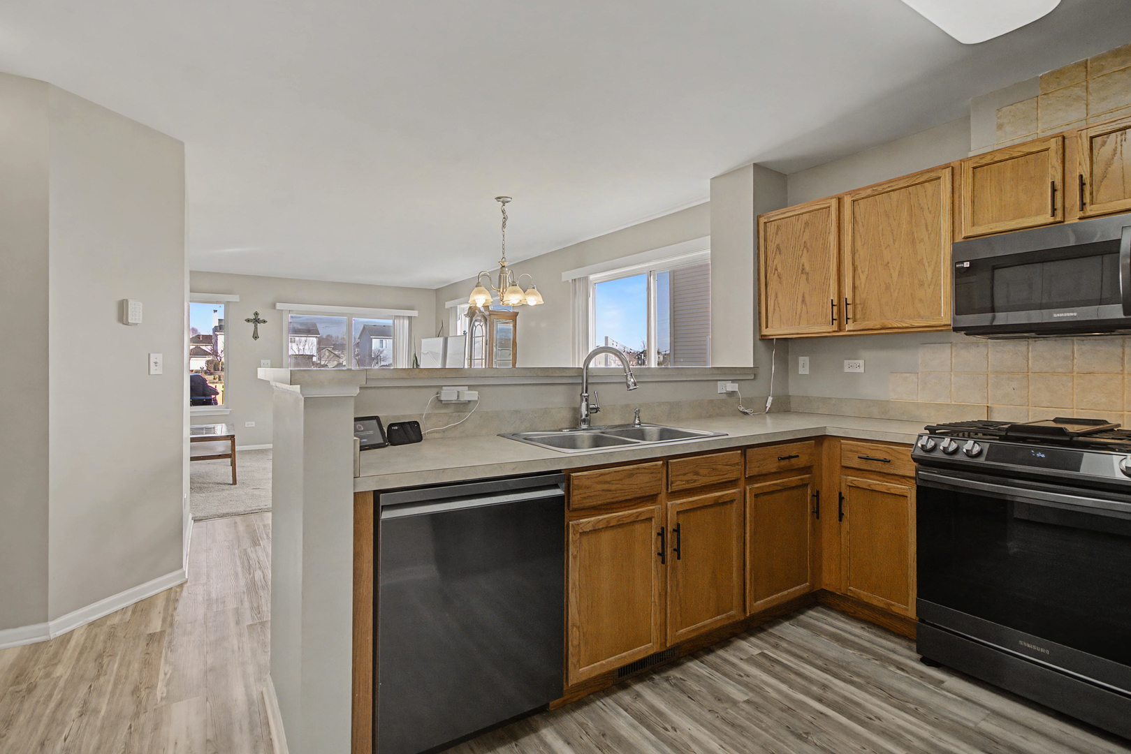 2914 Meadowview Lane, Montgomery, IL 60538