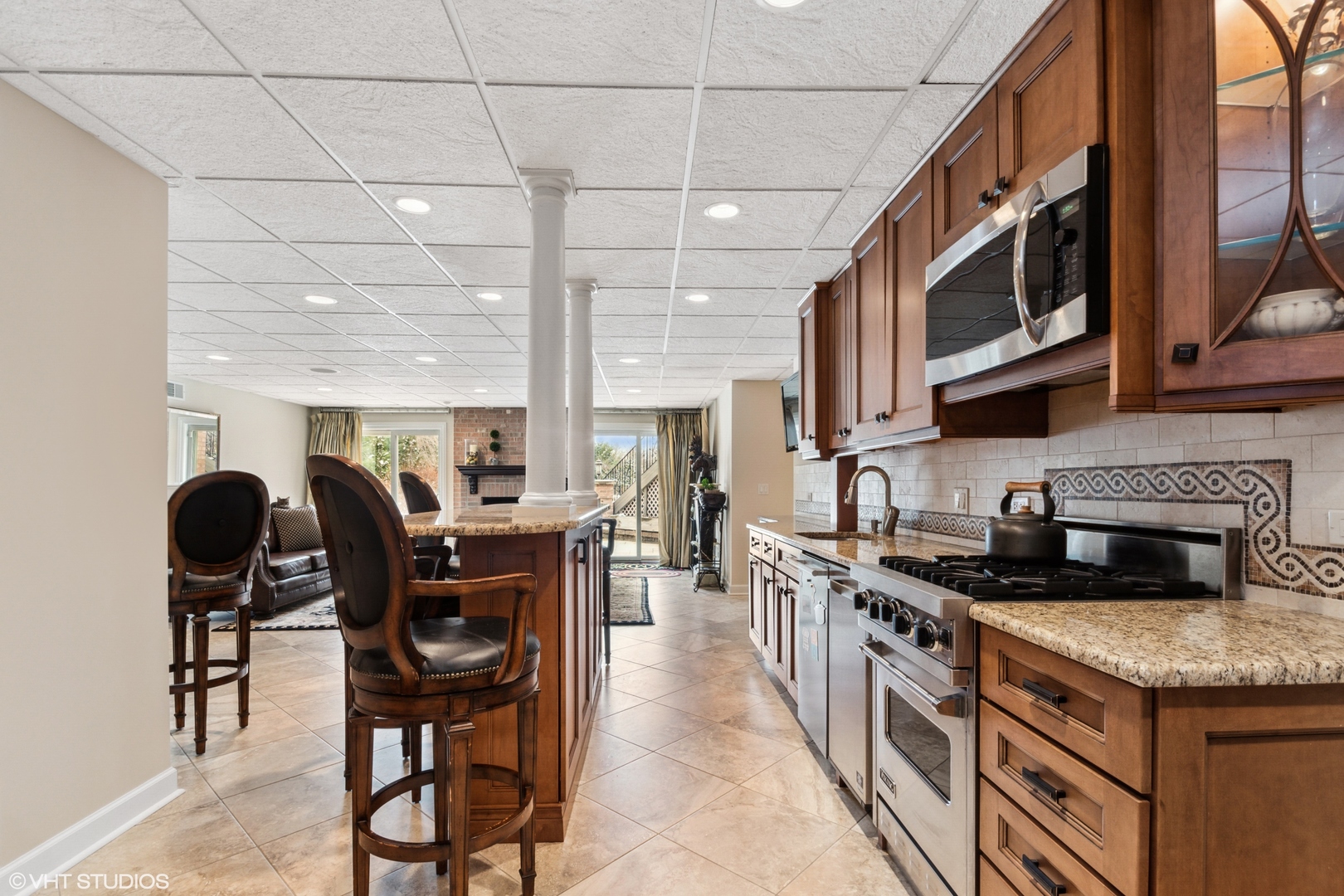 11 Moate Lane, Barrington Hills, IL 60010