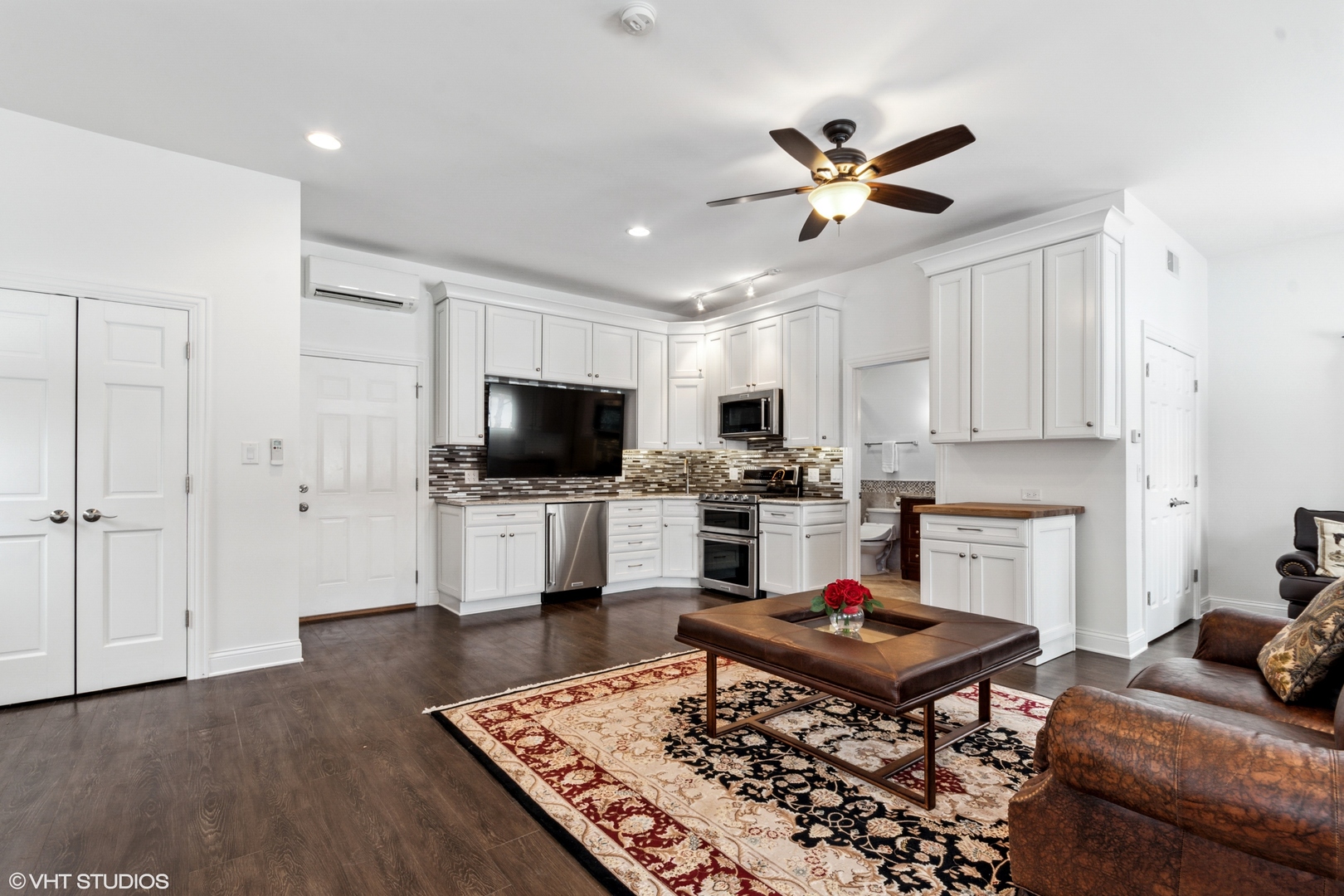 11 Moate Lane, Barrington Hills, IL 60010