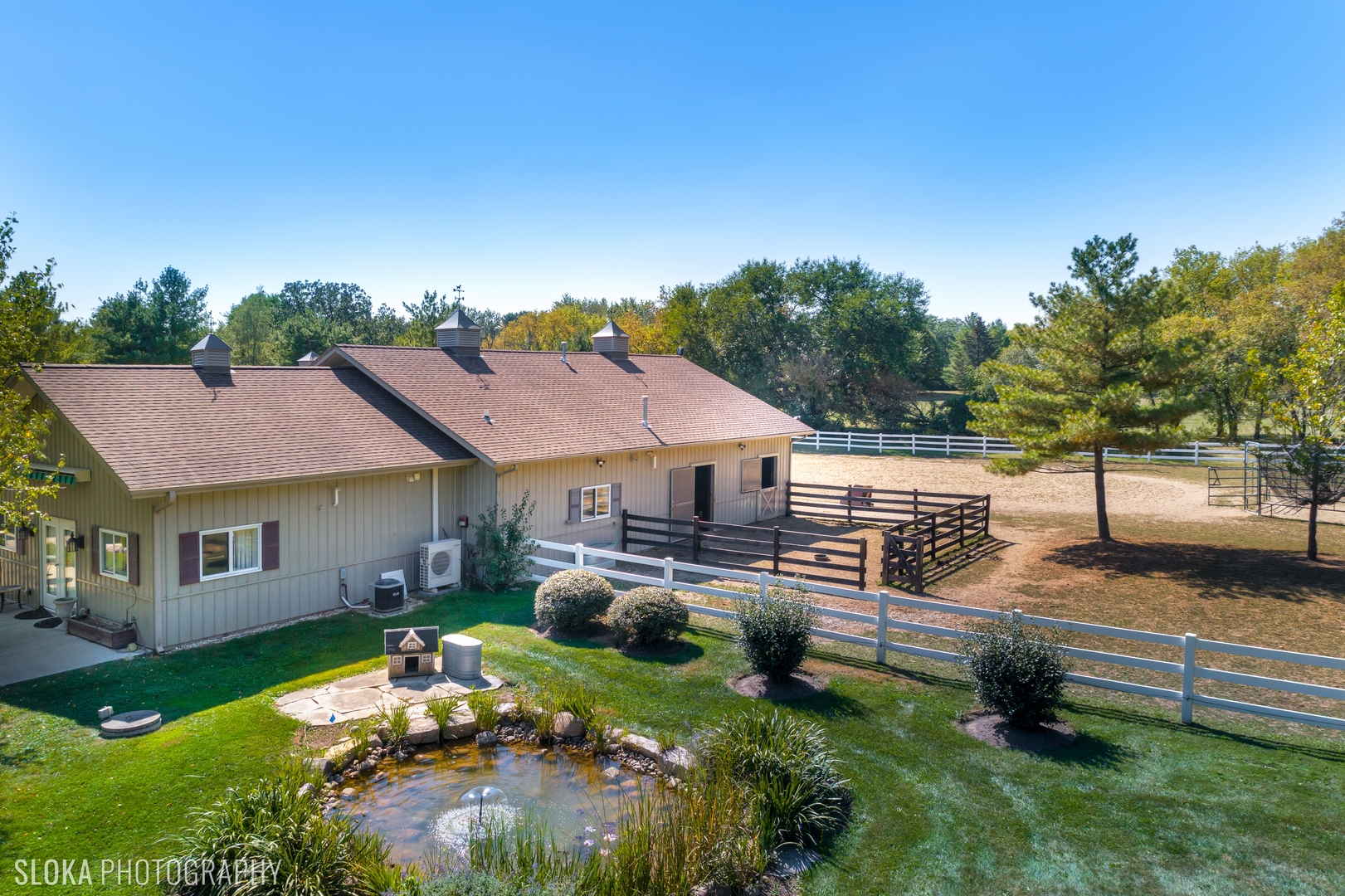 11 Moate Lane, Barrington Hills, IL 60010