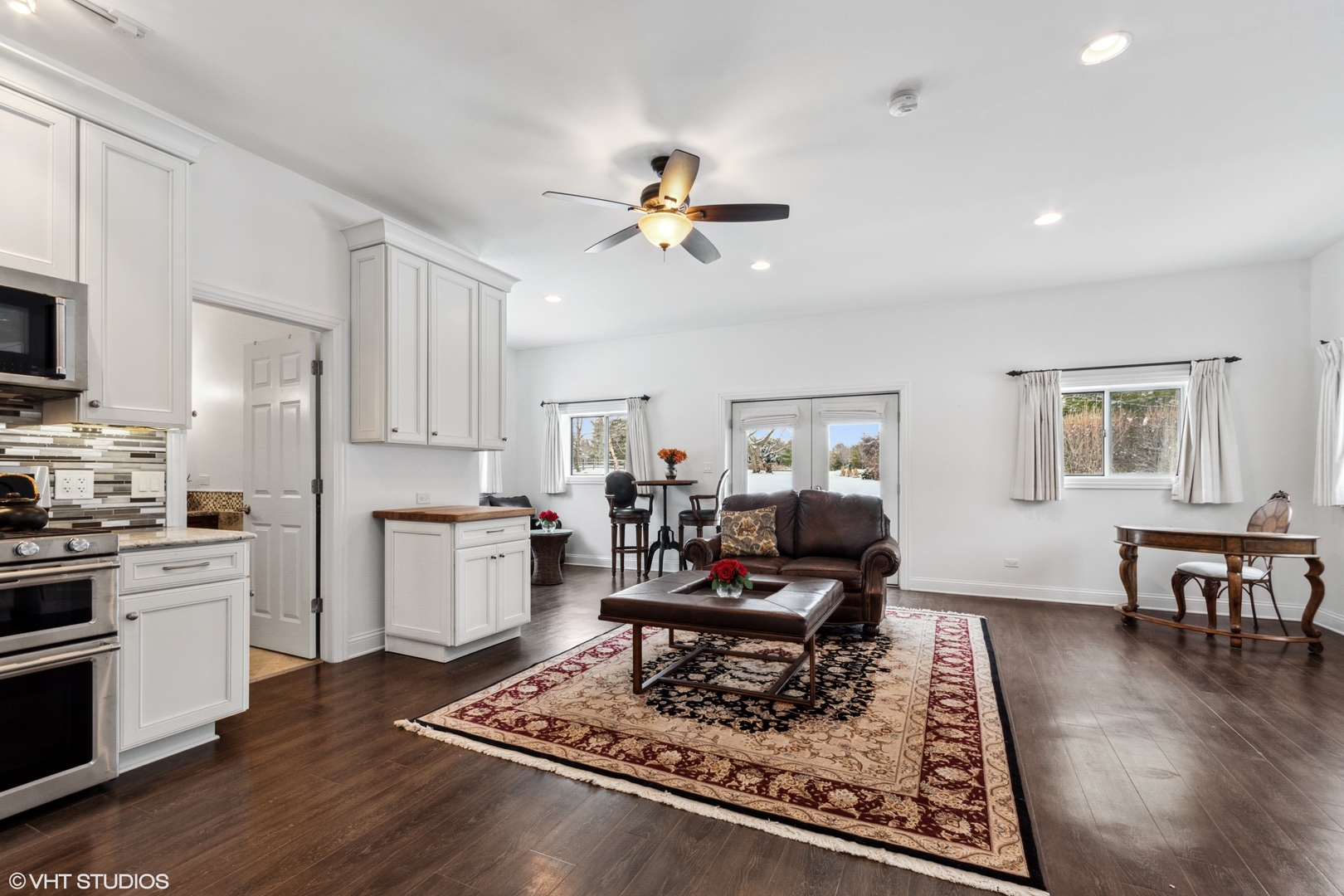 11 Moate Lane, Barrington Hills, IL 60010