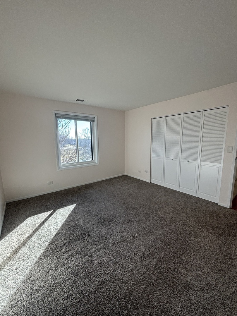 709 79th Street #408, Darien, IL 60561