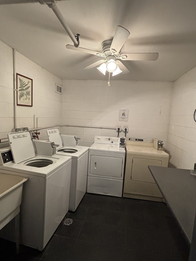 709 79th Street #408, Darien, IL 60561