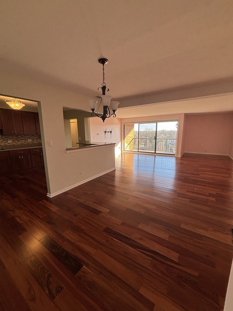 709 79th Street #408, Darien, IL 60561