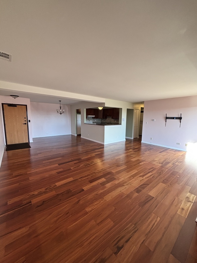 709 79th Street #408, Darien, IL 60561