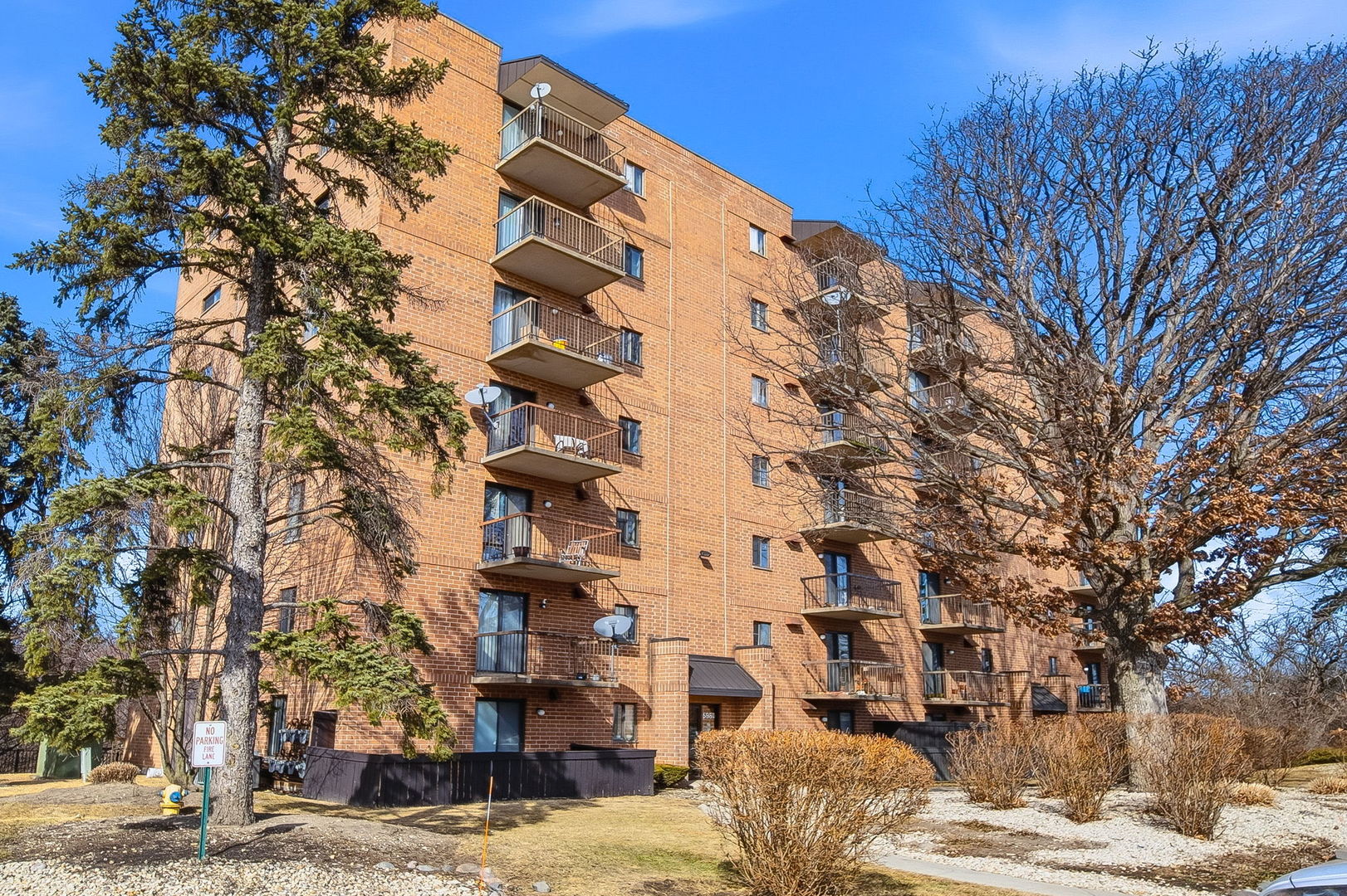 5980 Lake Bluff Drive #202, Tinley Park, IL 60477