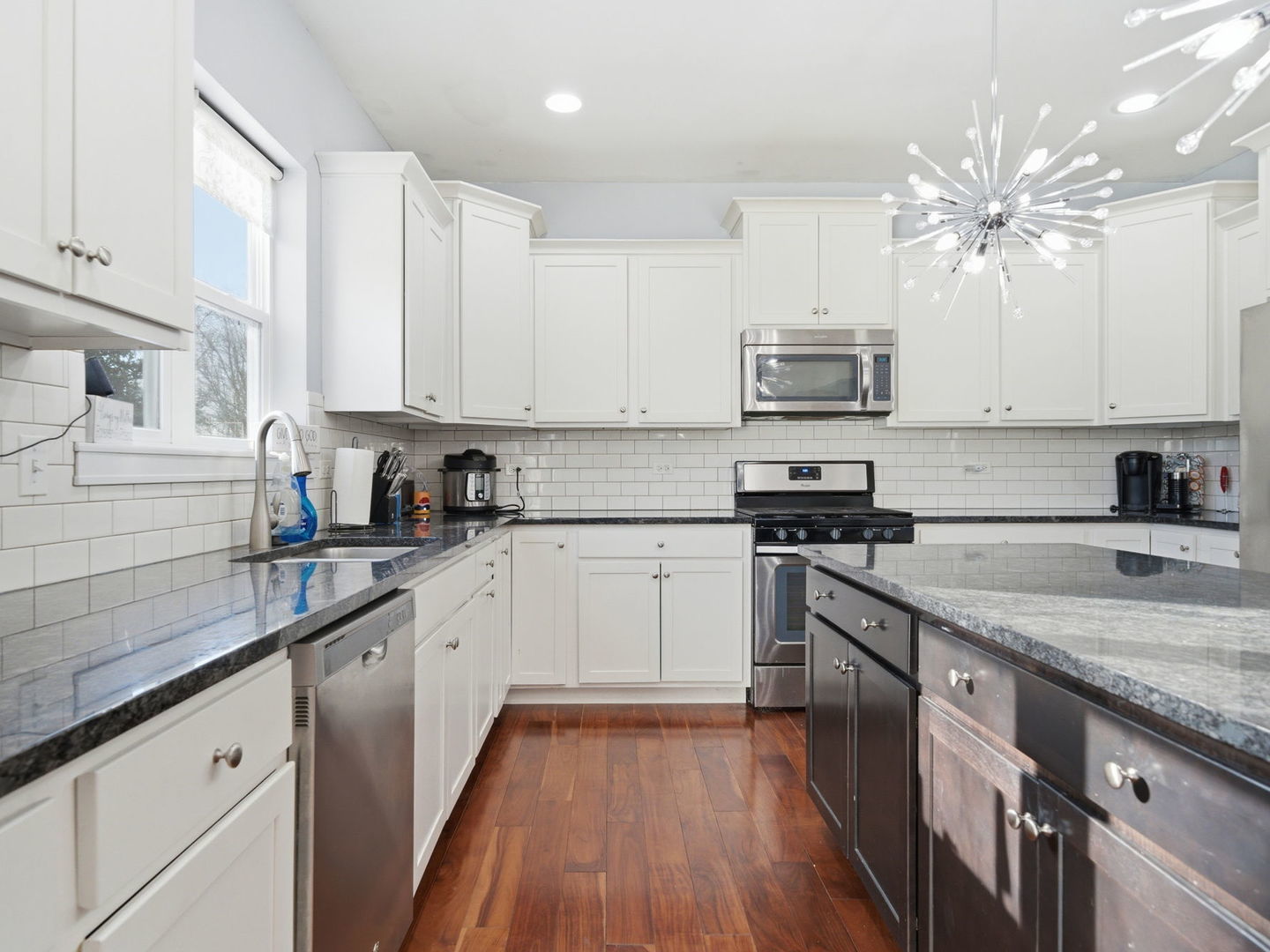 20913 Lakewoods Lane, Shorewood, IL 60404