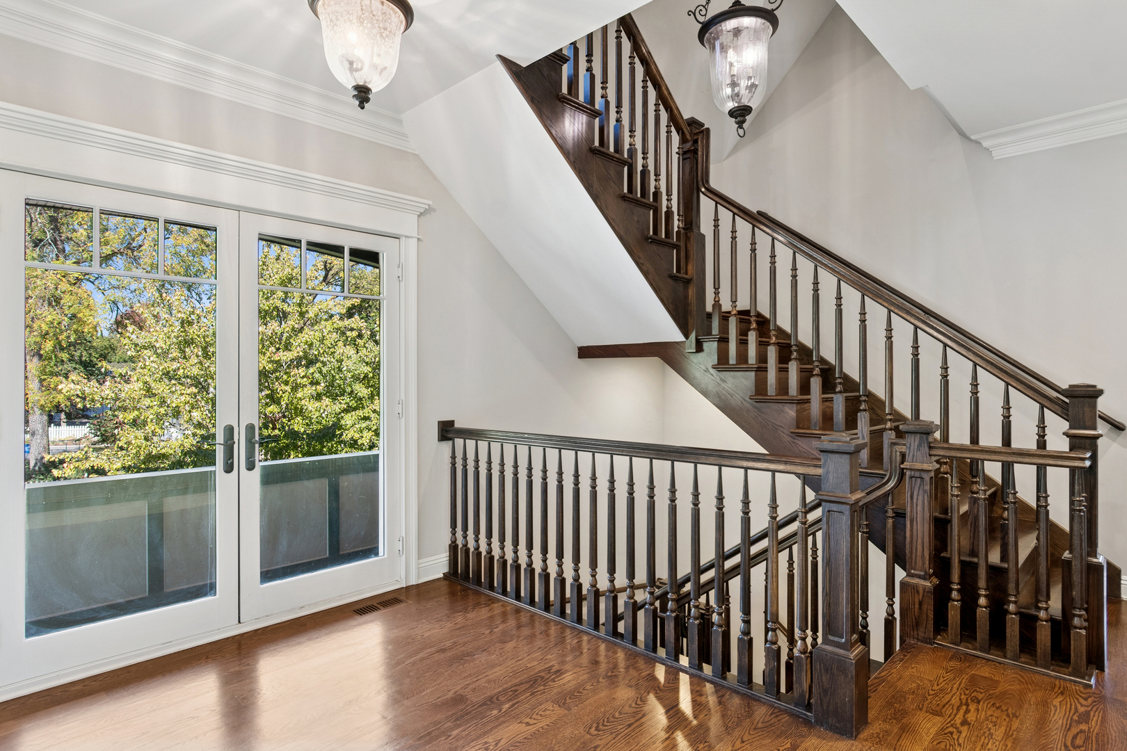 203 S Columbia Street, Naperville, IL 60540