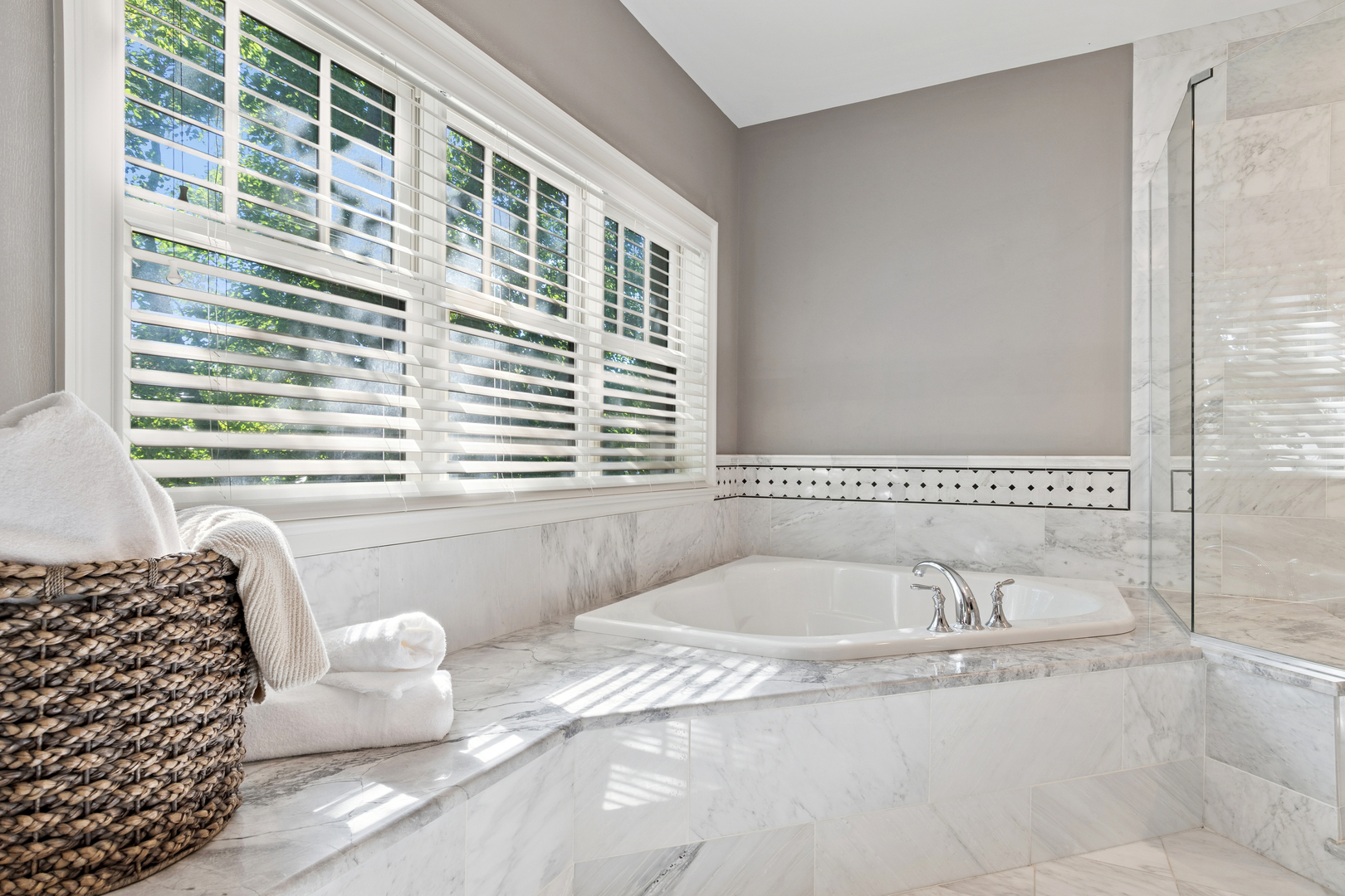 203 S Columbia Street, Naperville, IL 60540