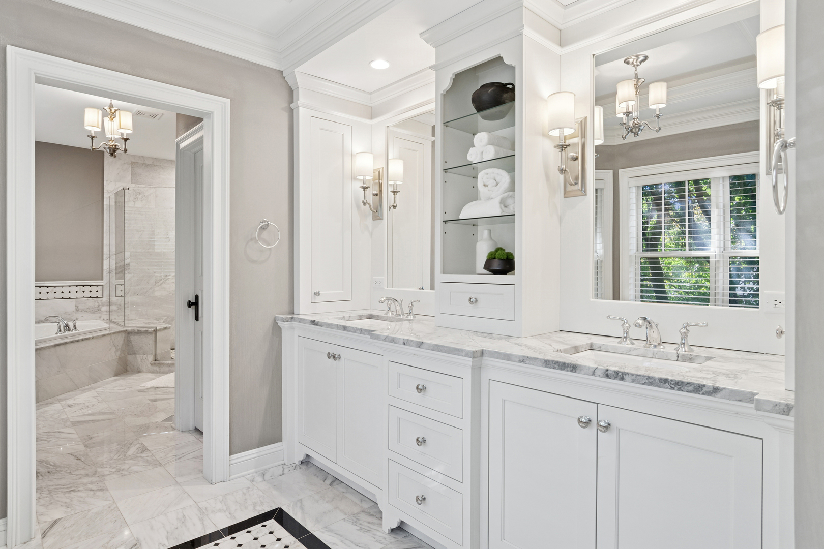 203 S Columbia Street, Naperville, IL 60540