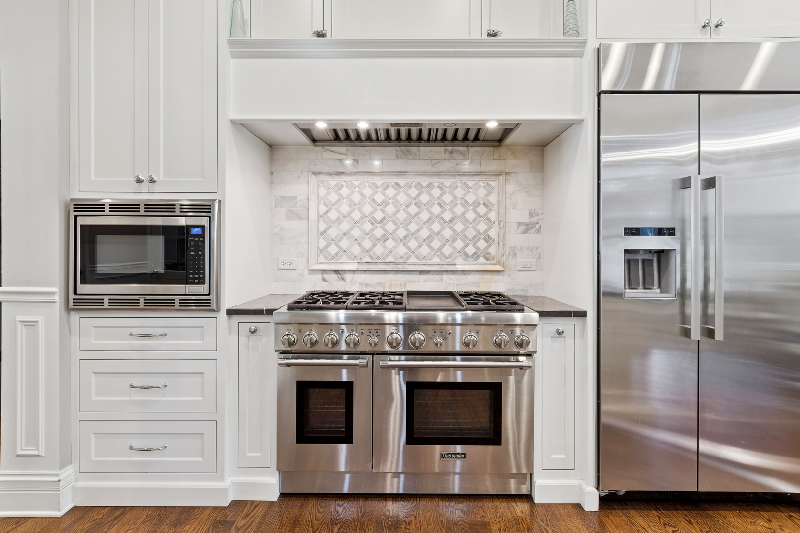 203 S Columbia Street, Naperville, IL 60540