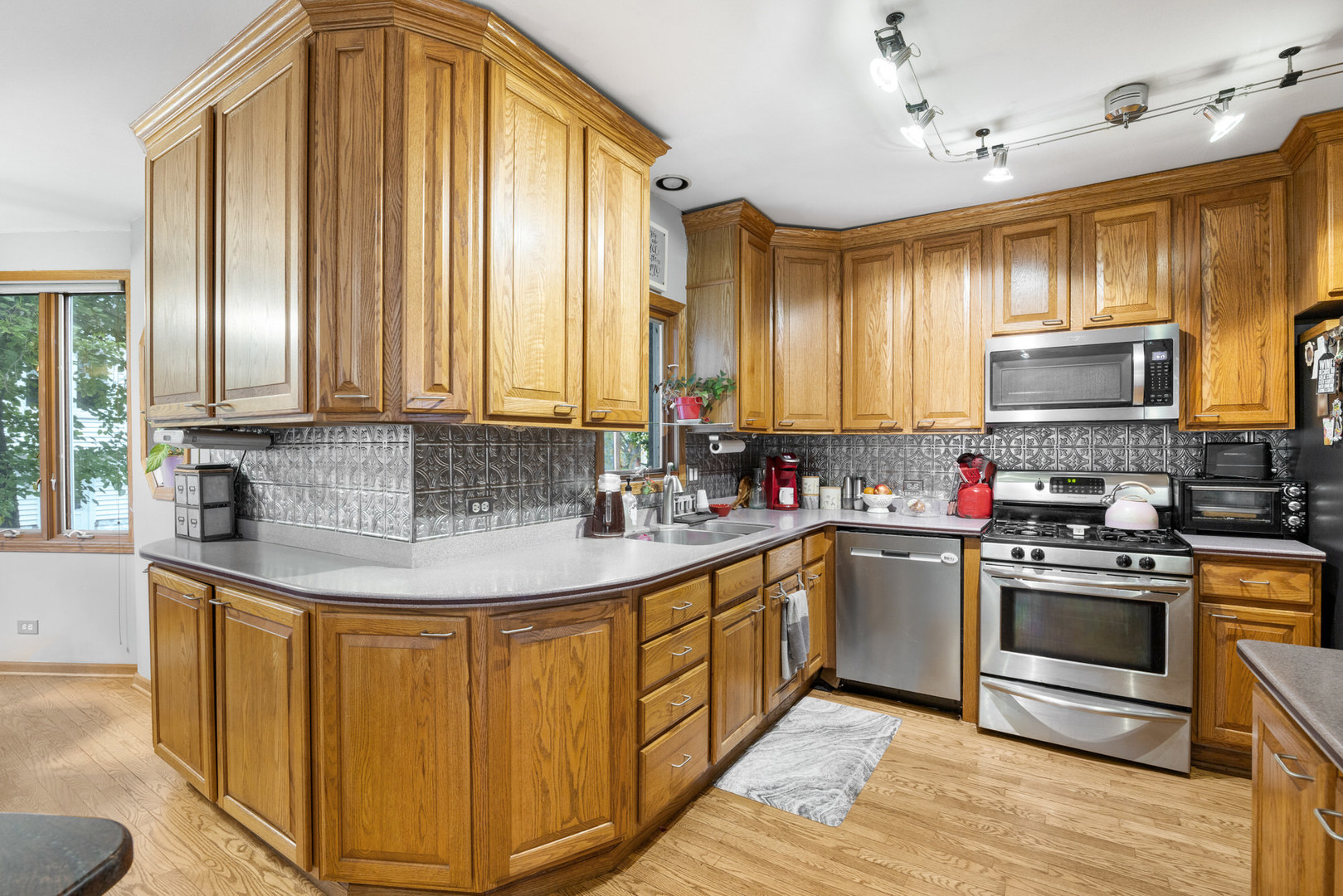 316 E Highland Avenue, Villa Park, IL 60181