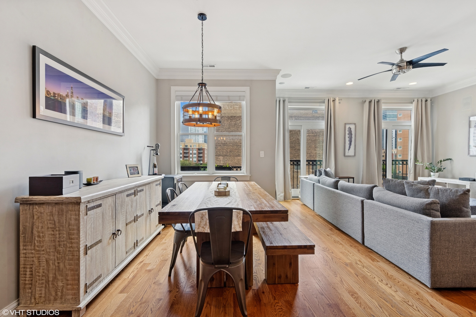 210 N Halsted Street #4, Chicago, IL 60661