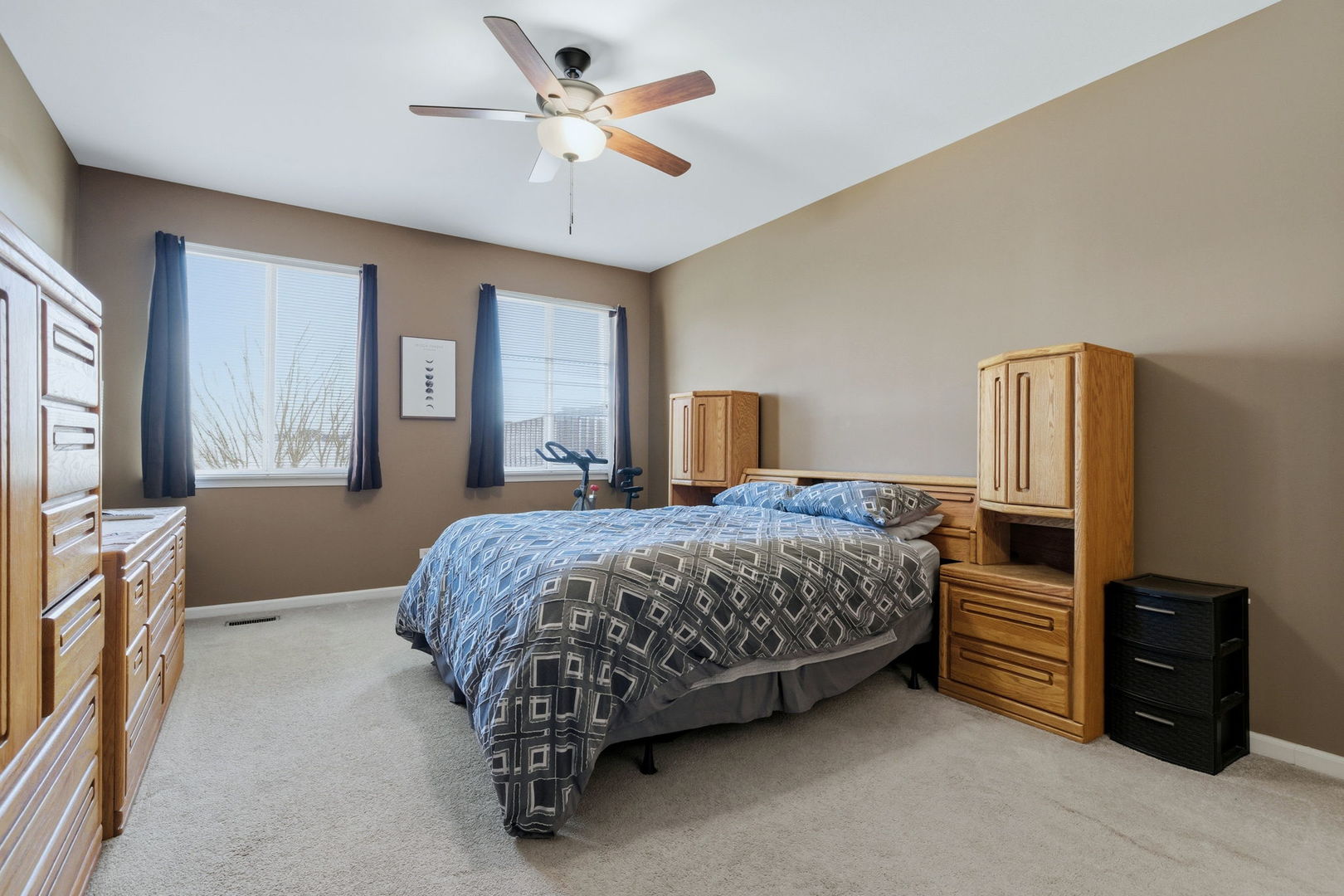 2202 Tremont Lane, Joliet, IL 60431