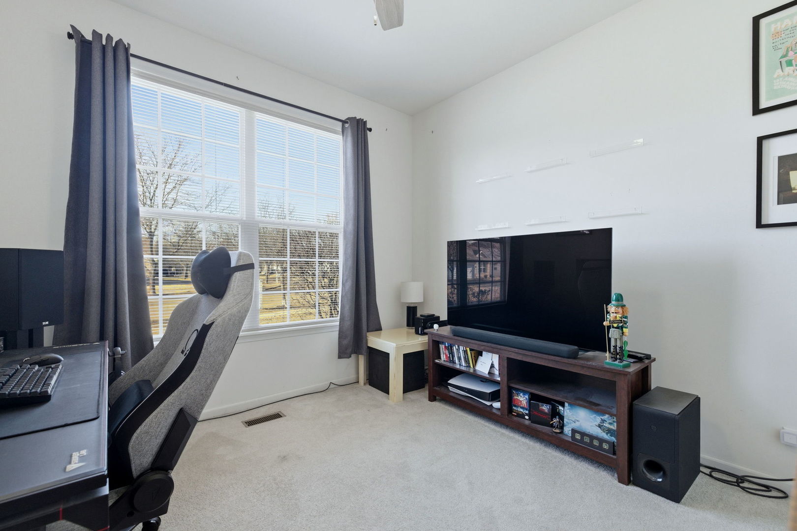 2202 Tremont Lane, Joliet, IL 60431