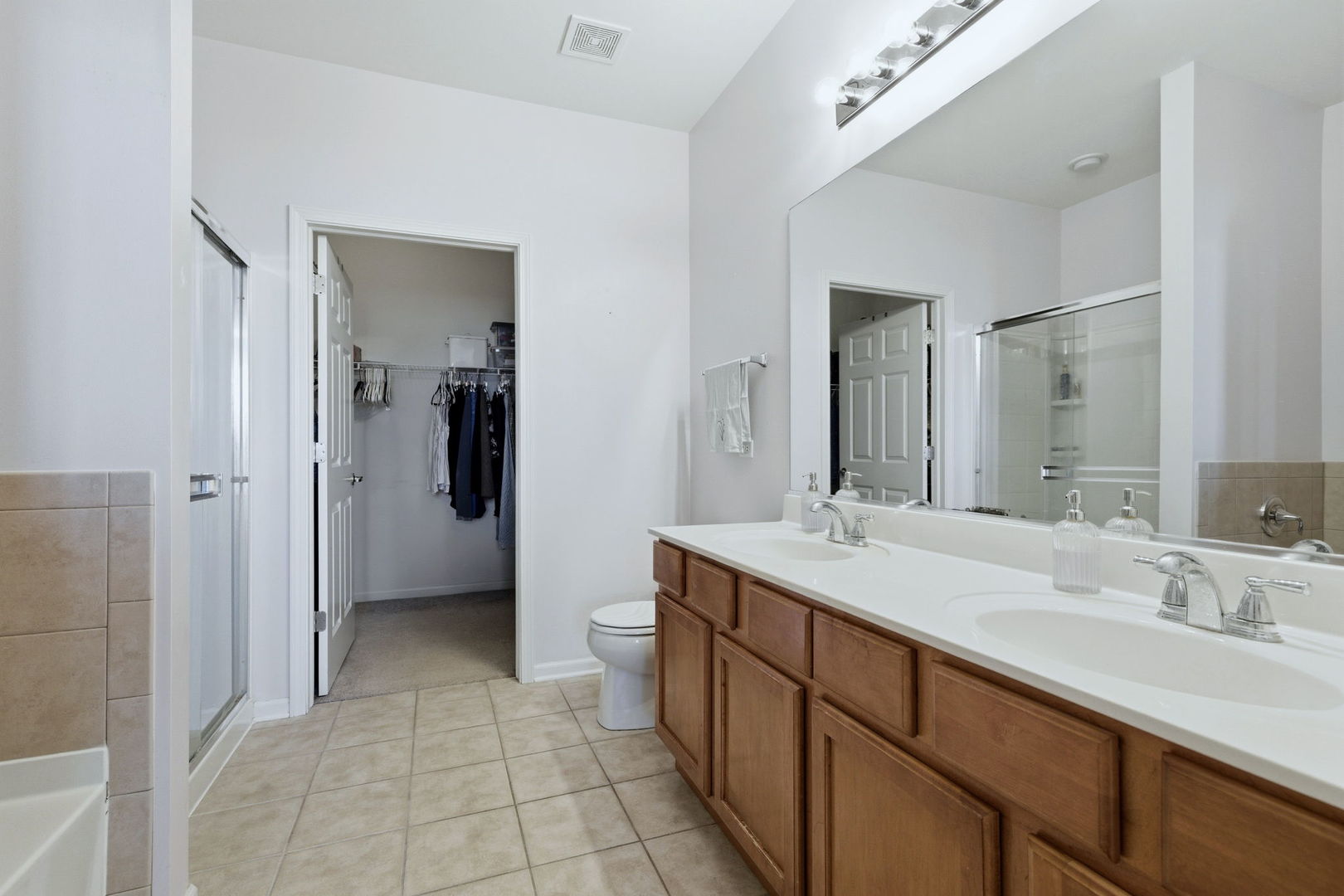 2202 Tremont Lane, Joliet, IL 60431