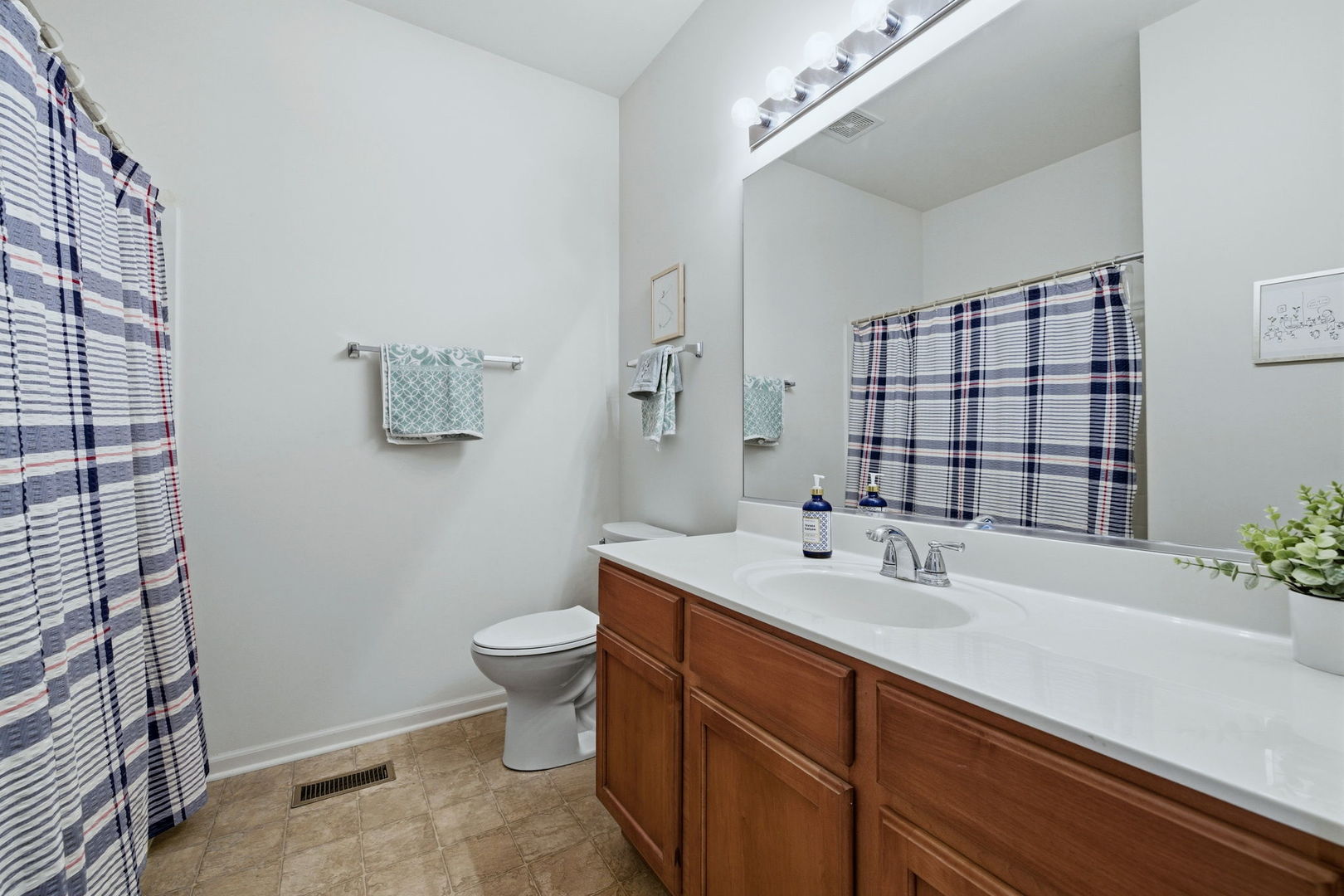 2202 Tremont Lane, Joliet, IL 60431