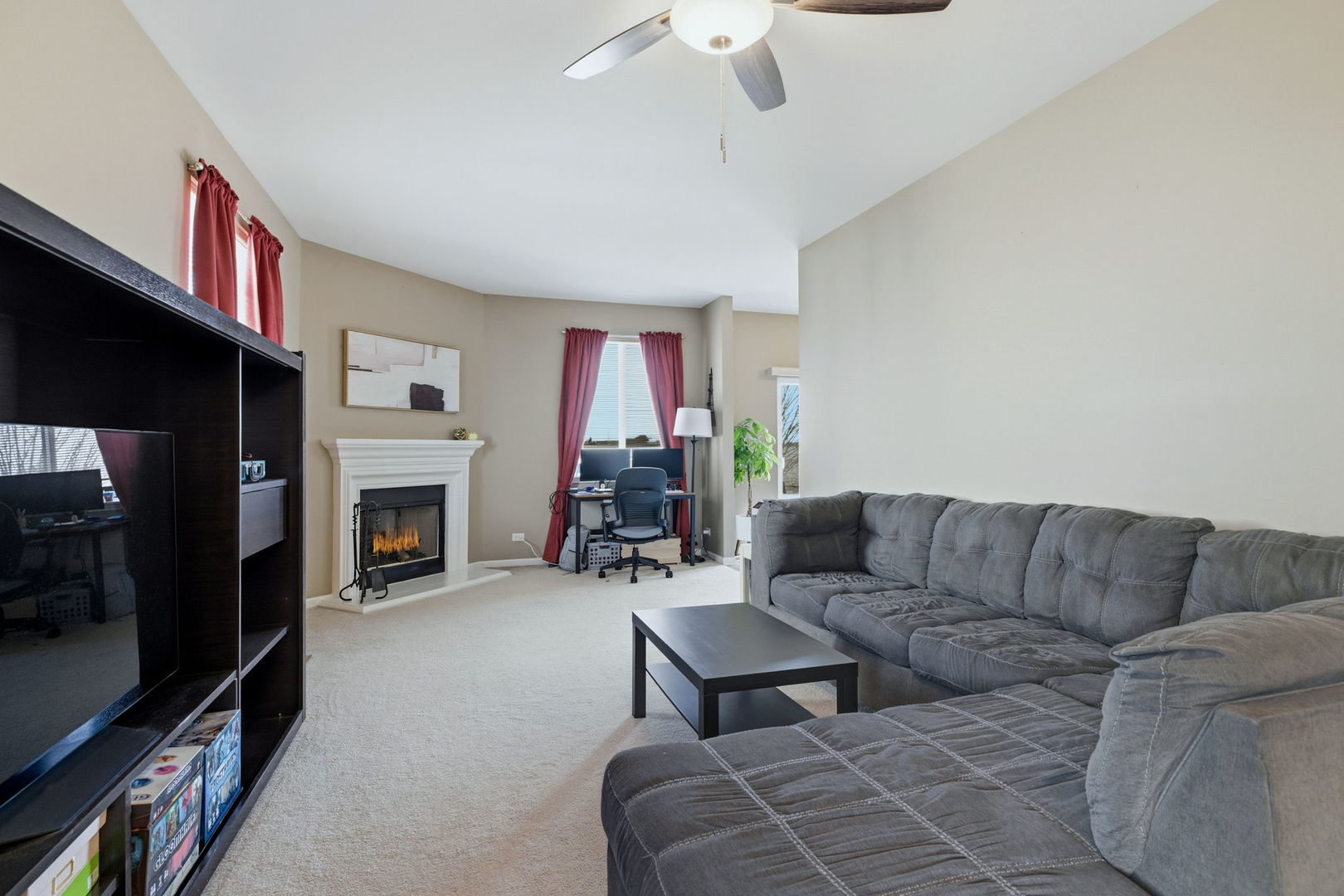 2202 Tremont Lane, Joliet, IL 60431