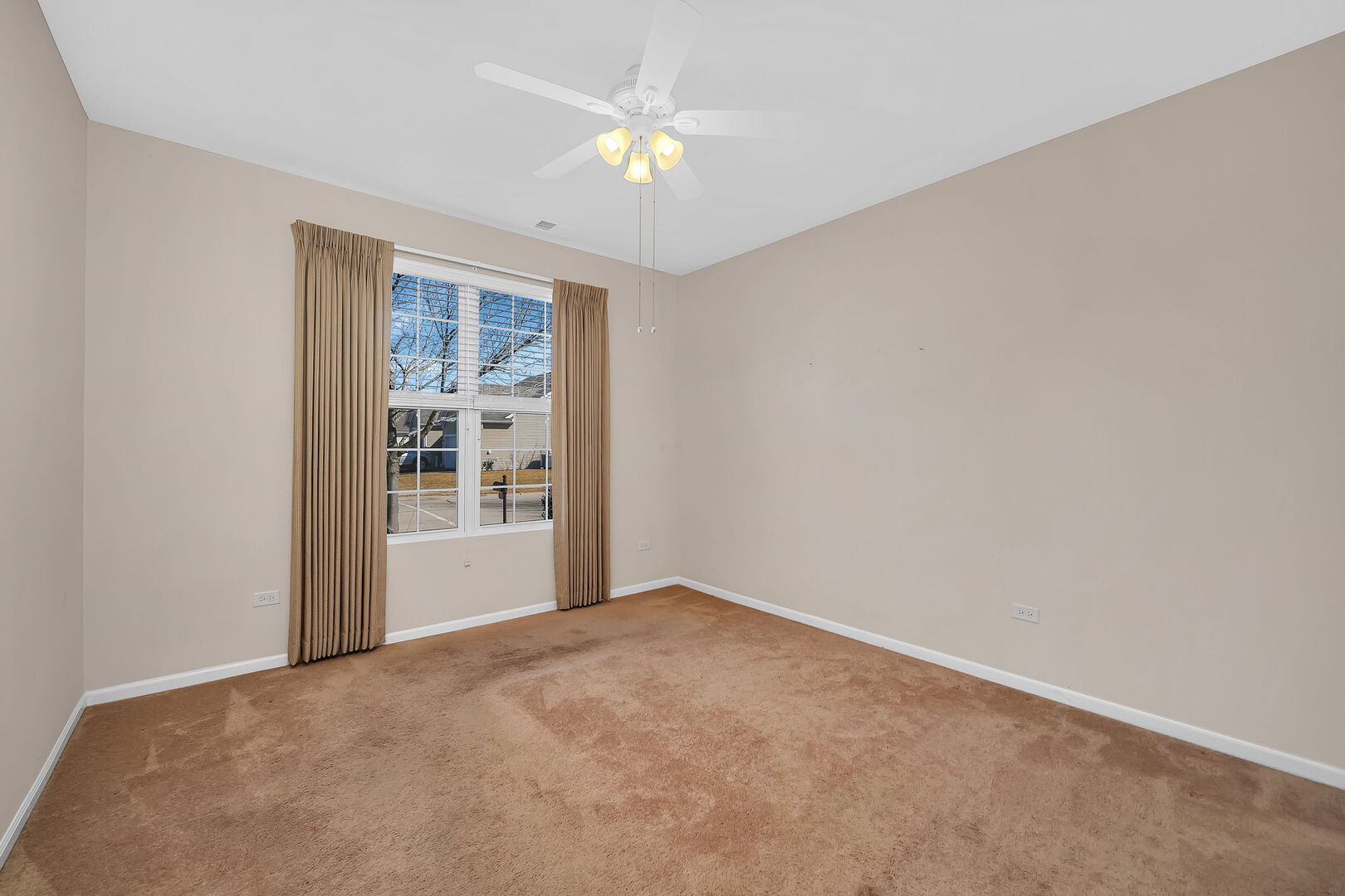 717 Pleasant Drive, Shorewood, IL 60404