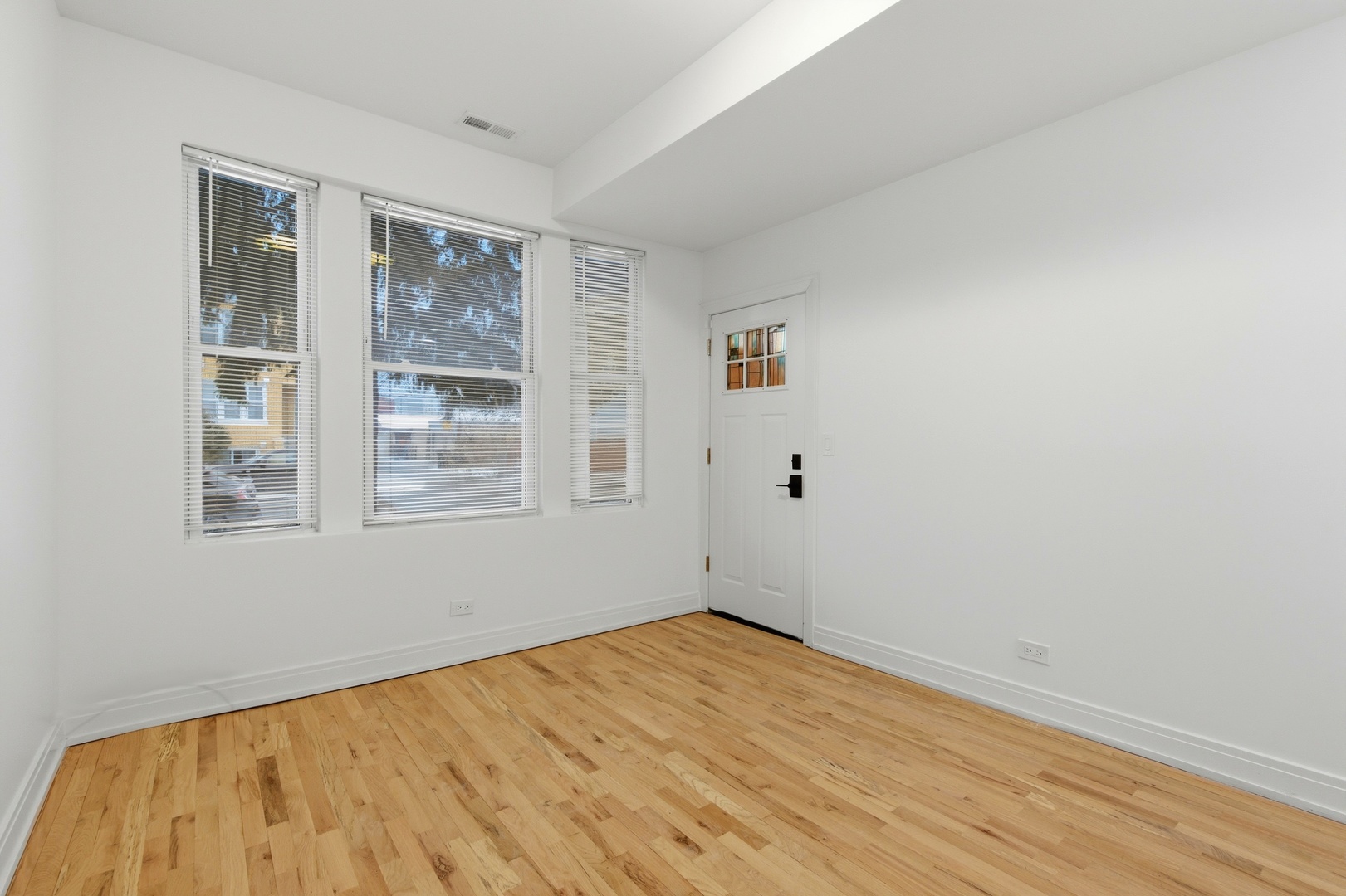 4444 S Campbell Avenue, Chicago, IL 60632