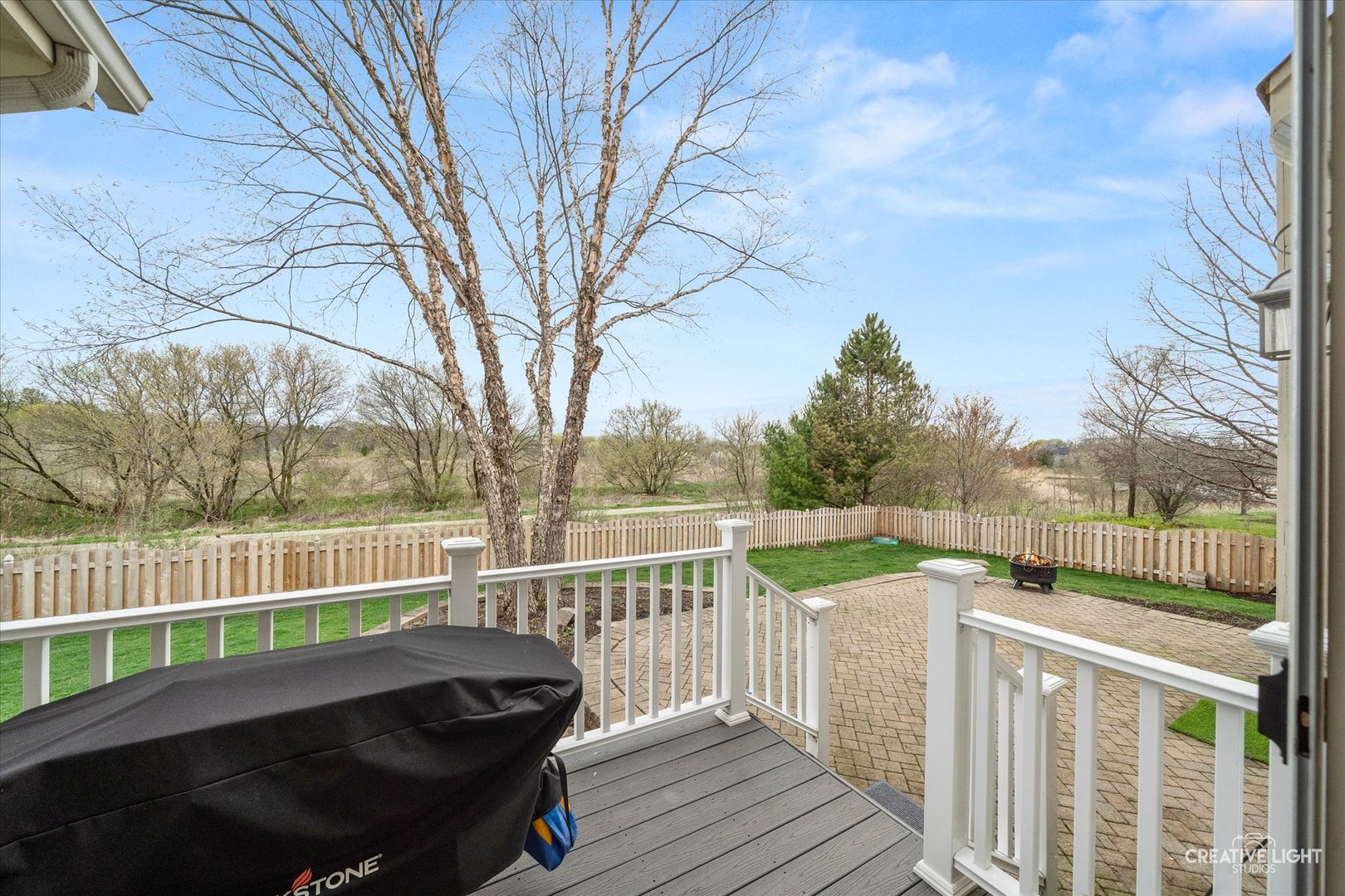 612 Waters Edge Drive, South Elgin, IL 60177