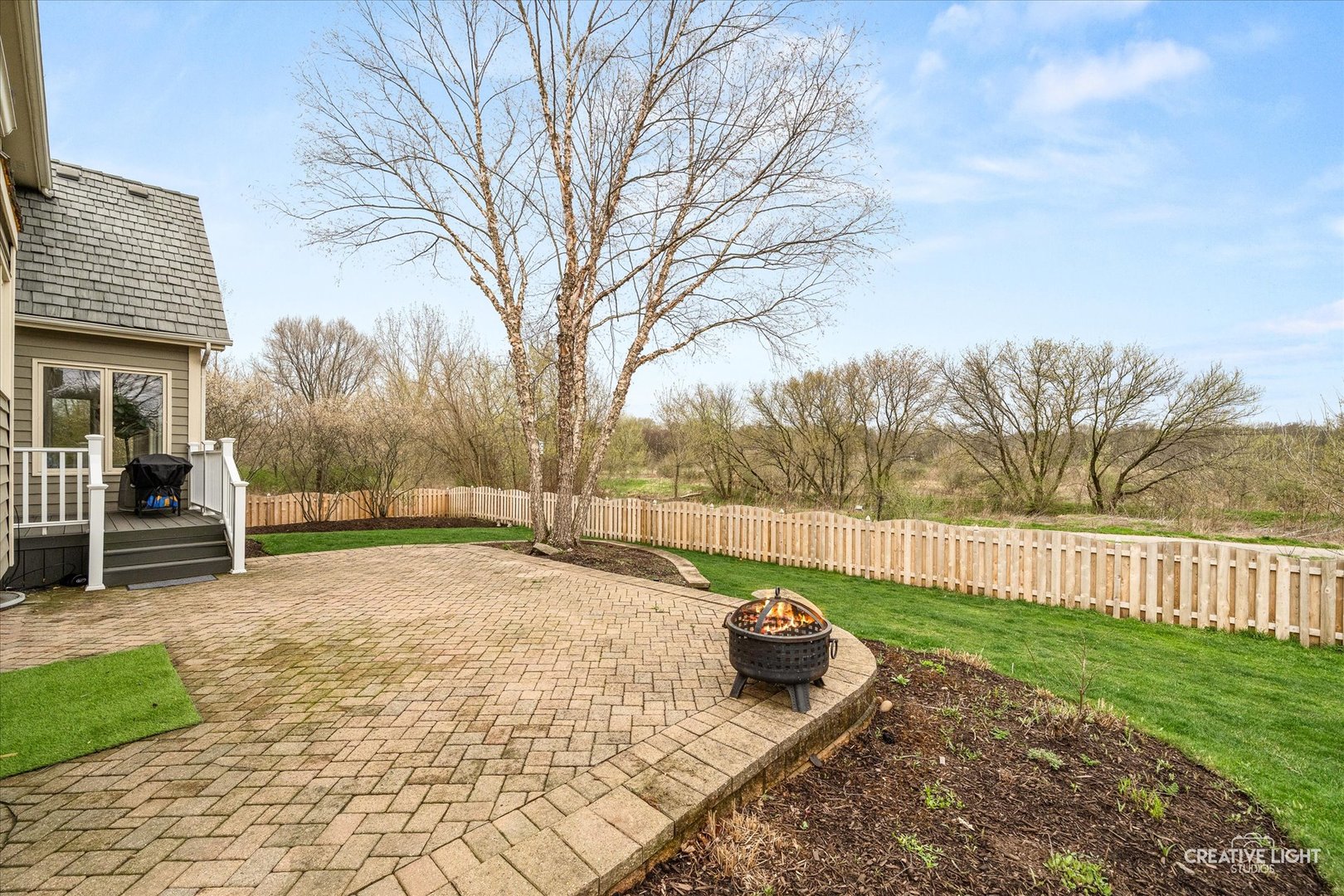 612 Waters Edge Drive, South Elgin, IL 60177