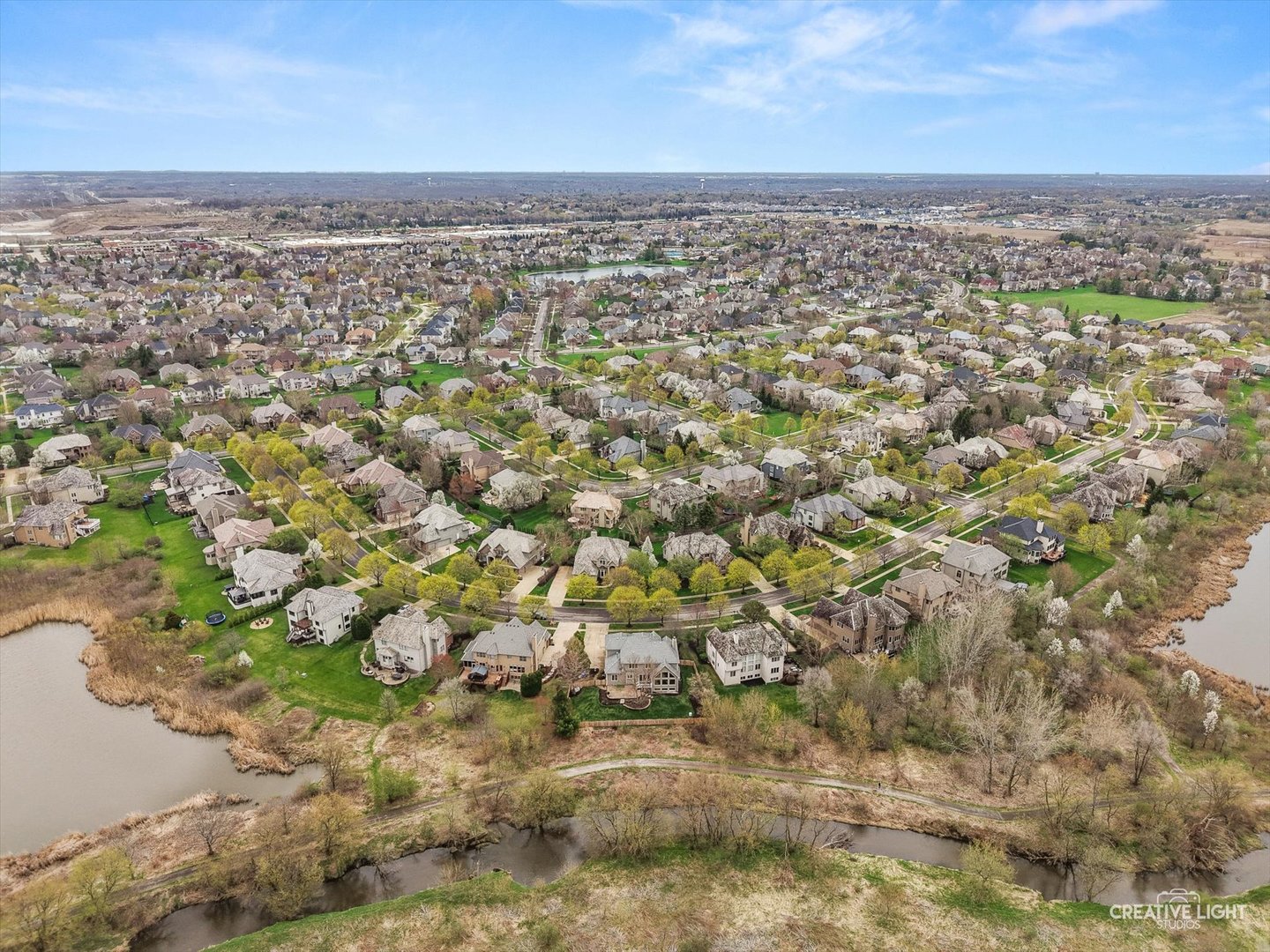 612 Waters Edge Drive, South Elgin, IL 60177