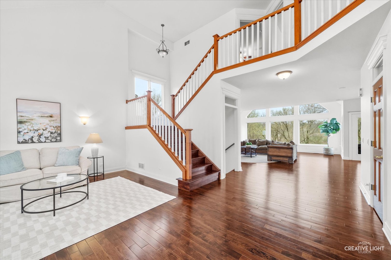 612 Waters Edge Drive, South Elgin, IL 60177