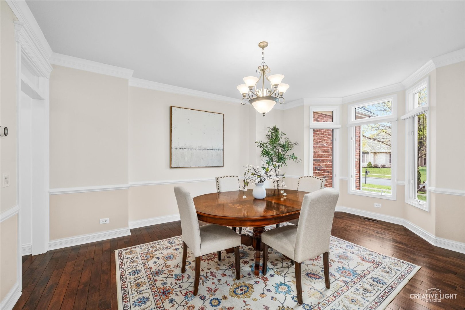 612 Waters Edge Drive, South Elgin, IL 60177