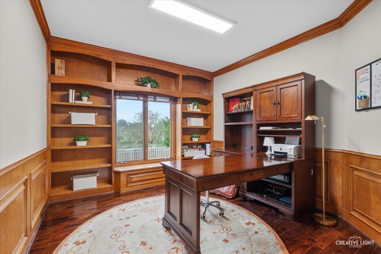 612 Waters Edge Drive, South Elgin, IL 60177