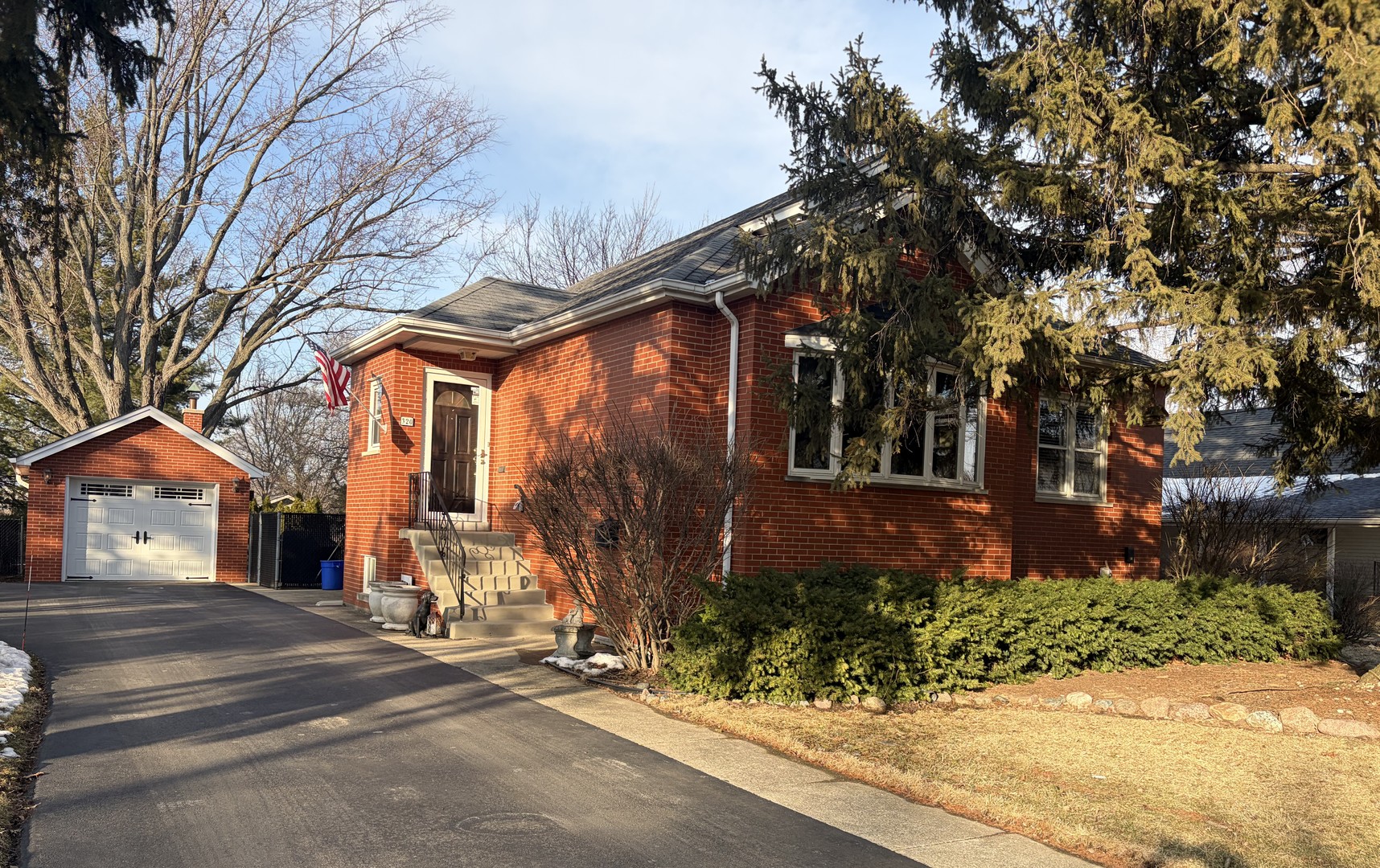 320 W Harrison Road, Lombard, IL 60148