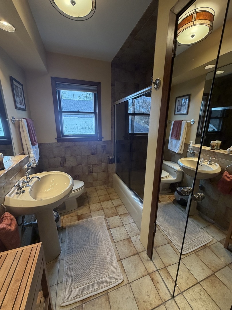 320 W Harrison Road, Lombard, IL 60148