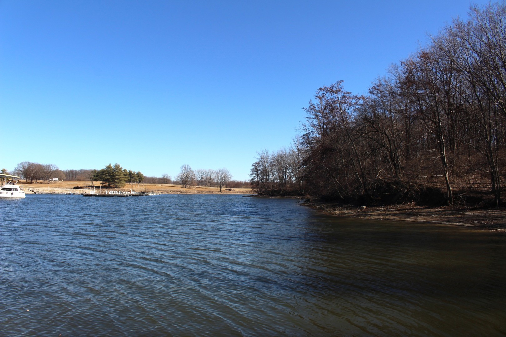 5751 White Pigeon Road, Weldon, IL 61882