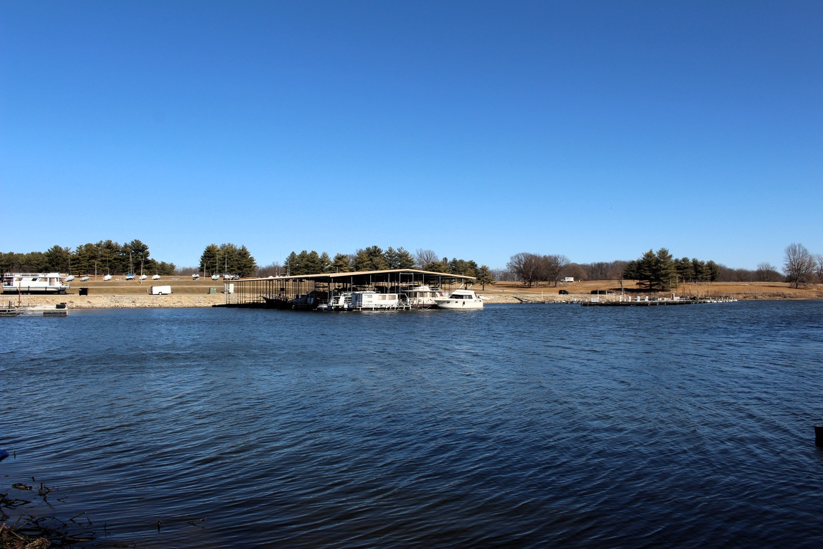 5751 White Pigeon Road, Weldon, IL 61882