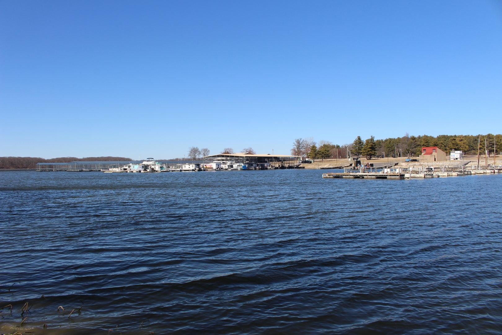 5751 White Pigeon Road, Weldon, IL 61882