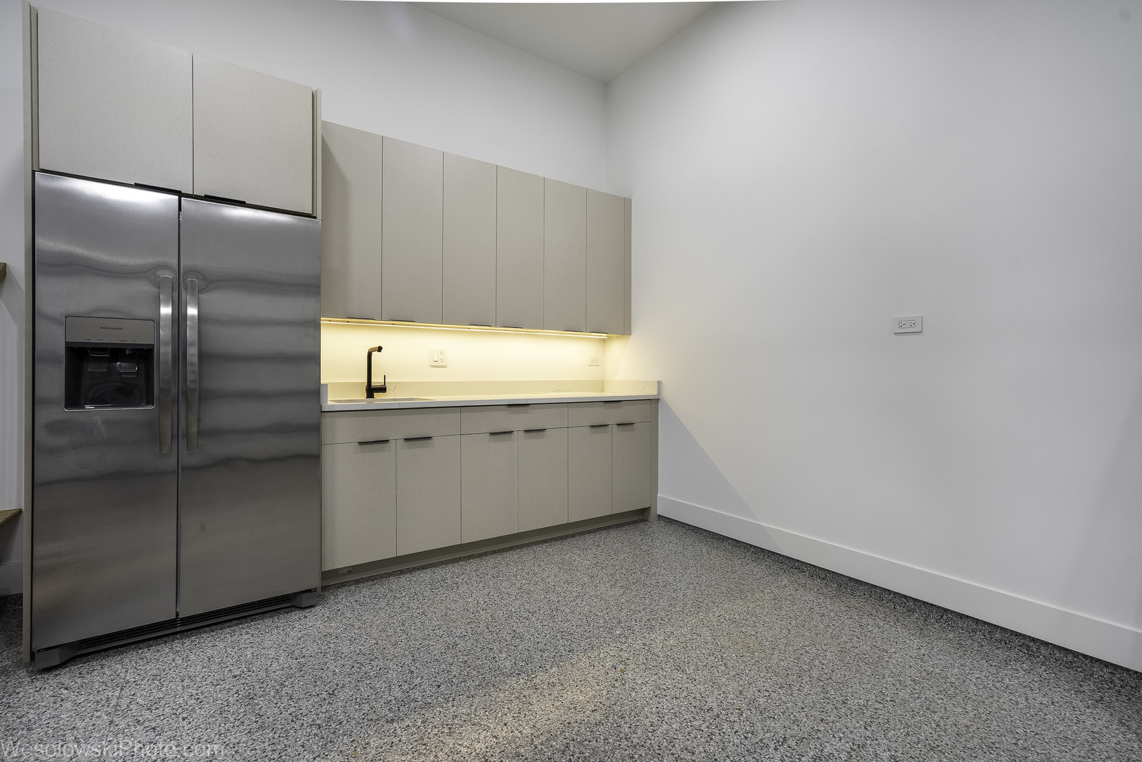 23388 N BIRCHWOOD Lane, Deerfield, IL 60015