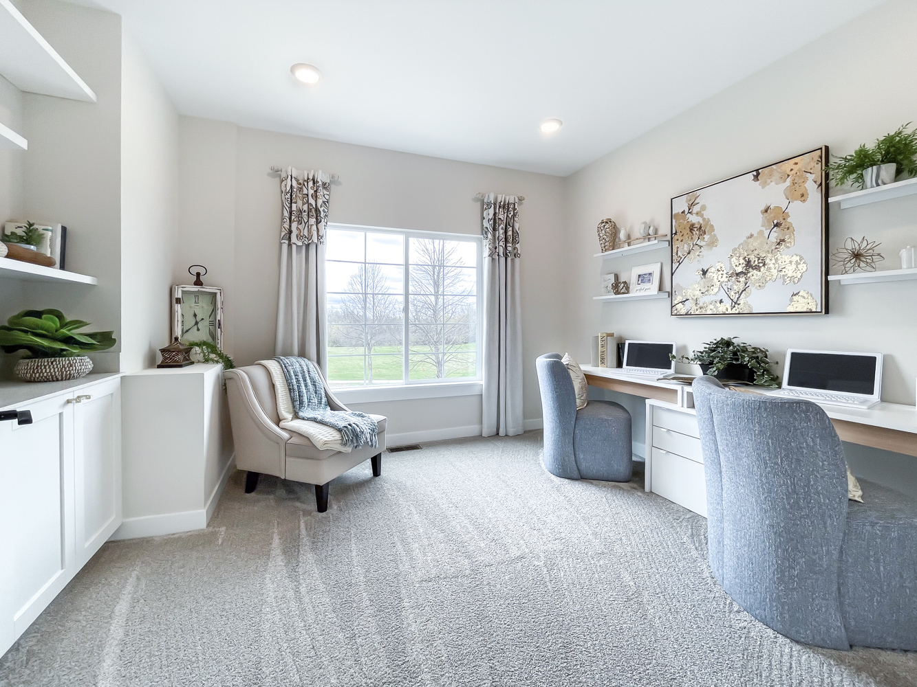 245 Regency Court #E, Wauconda, IL 60084