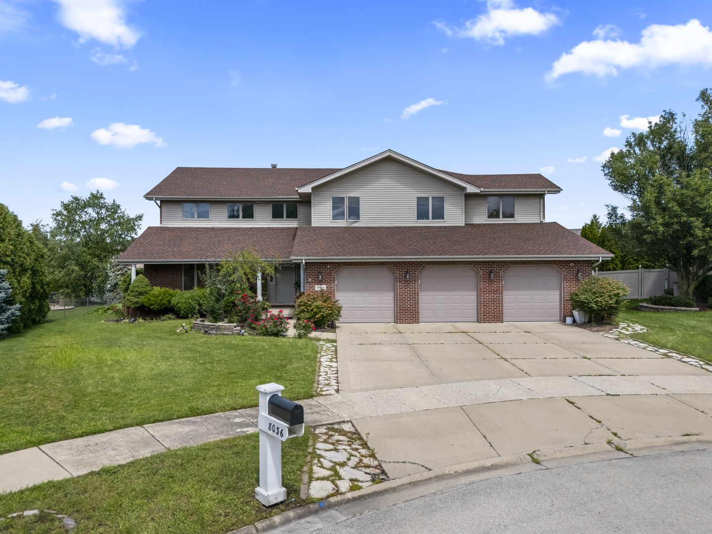 8036 Highfield Court, Tinley Park, IL 60487