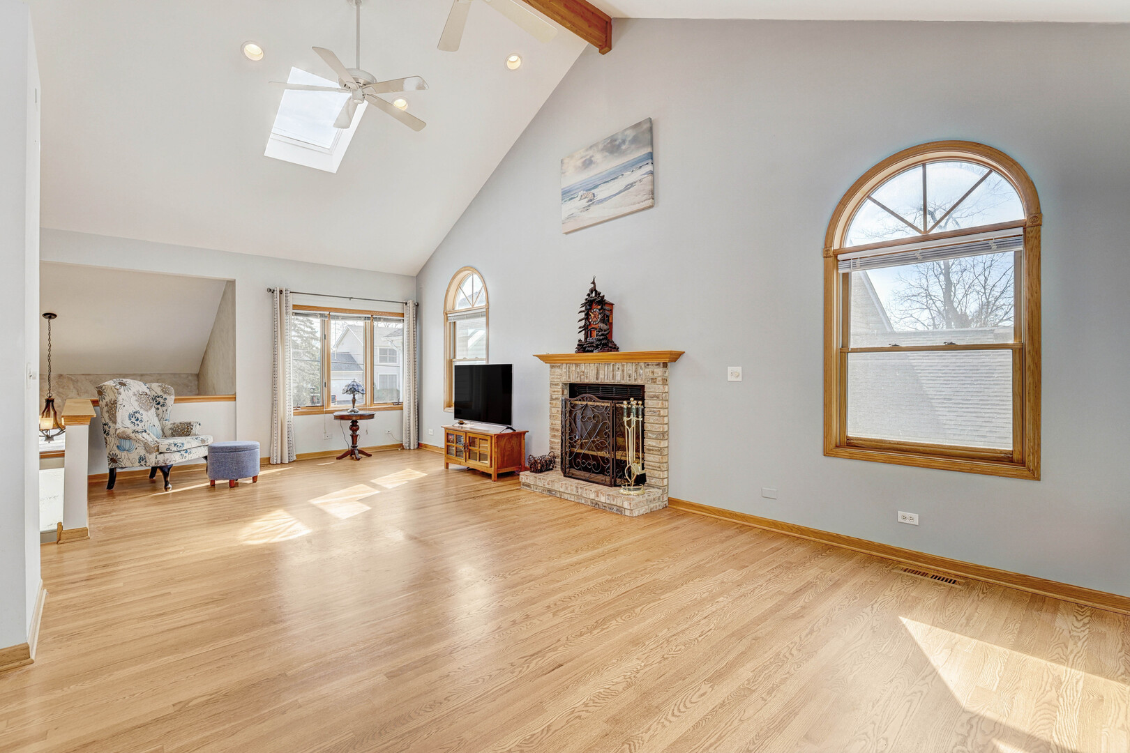 1017 Grand Boulevard, Wauconda, IL 60084