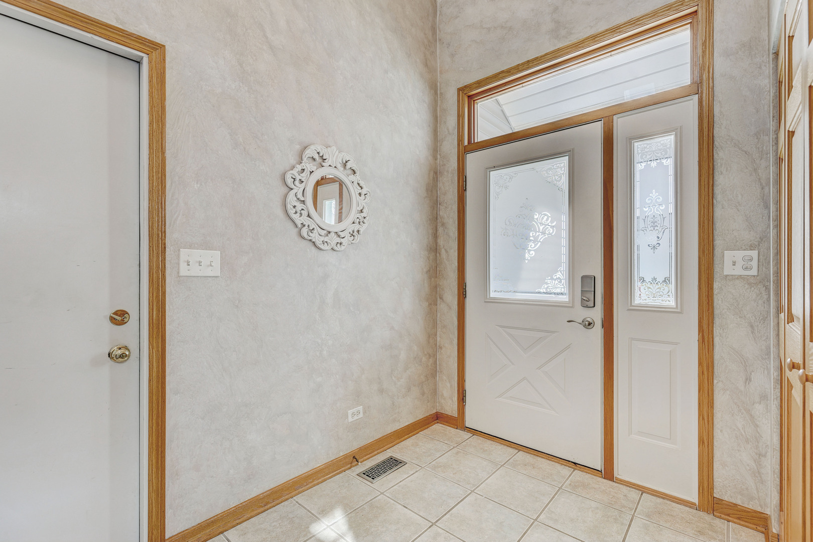 1017 Grand Boulevard, Wauconda, IL 60084